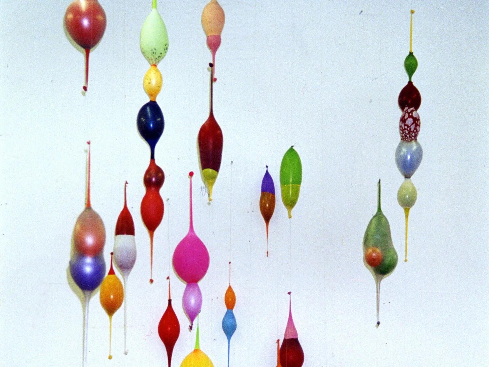 Tsai-Yoshikawa-Plankton-balloon-art-installation-01.jpg