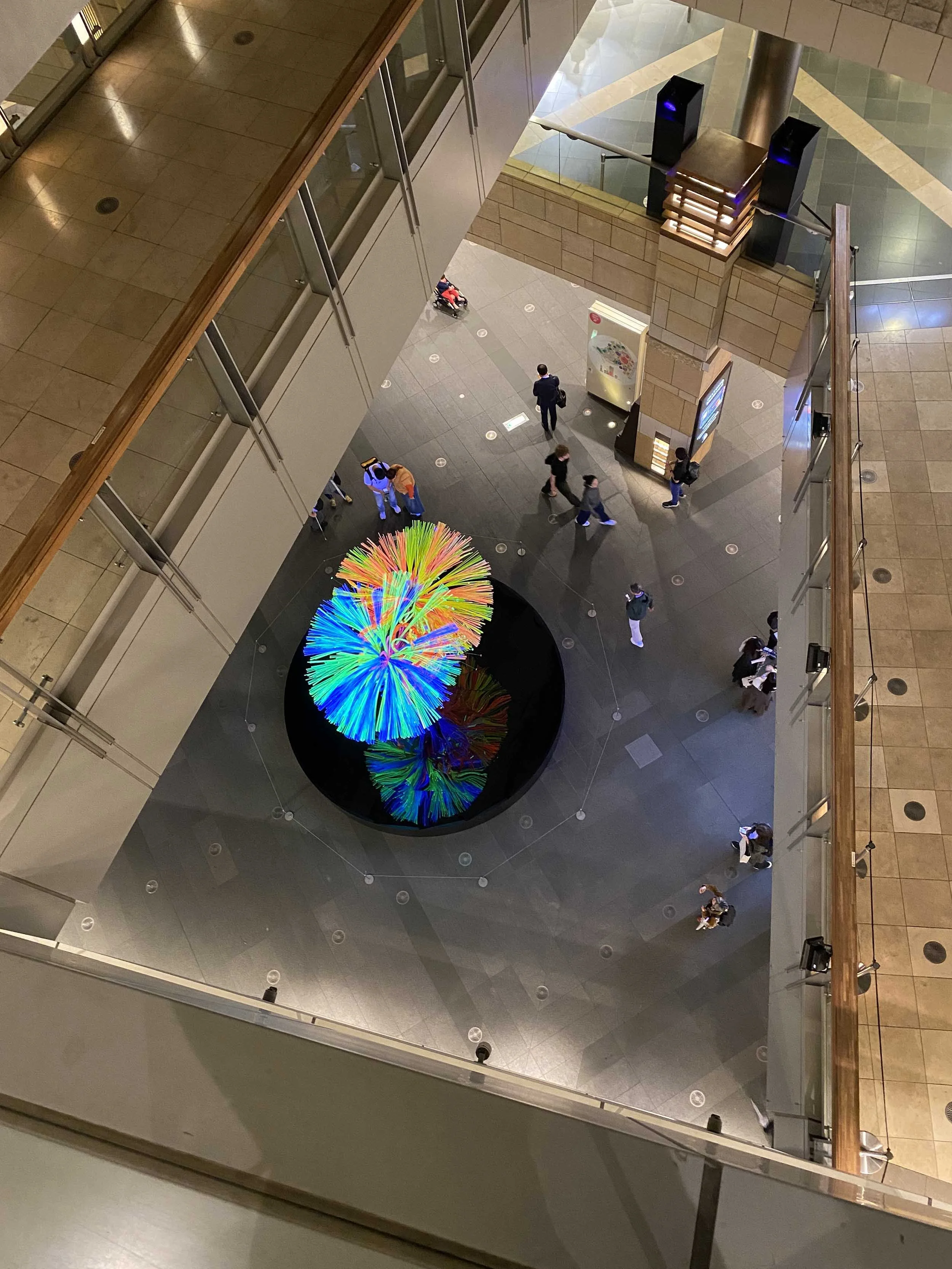  The 'Bliss of Luxuriance' series explores the effect of light interacting with varied textures, materials and luminous colour-ways to create the impression that the installations are illuminated from within.&nbsp;&nbsp;The radiant colours of 'Reflec