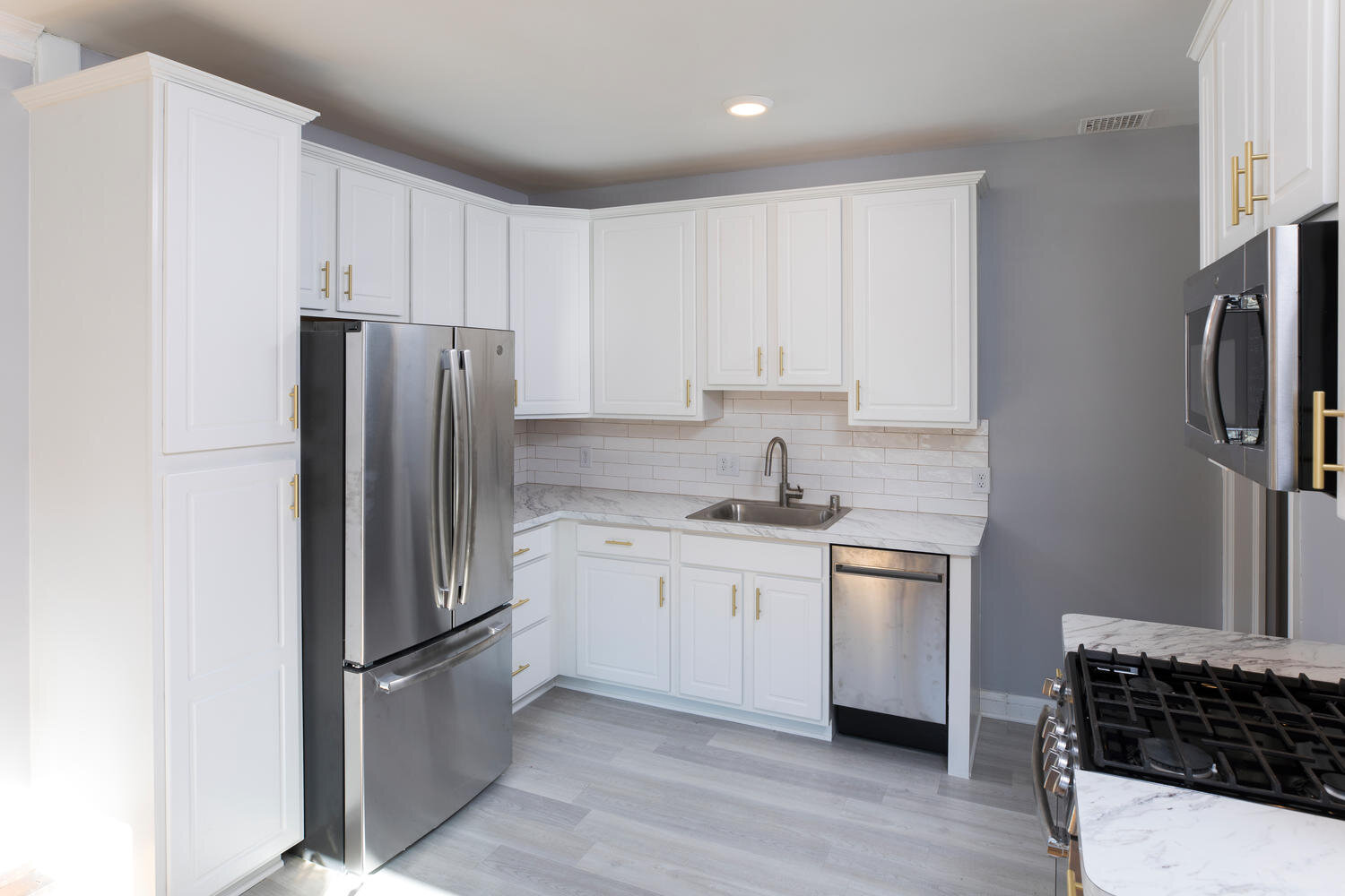 White Kitchen Cabinets, Bloomington Remodeling MN