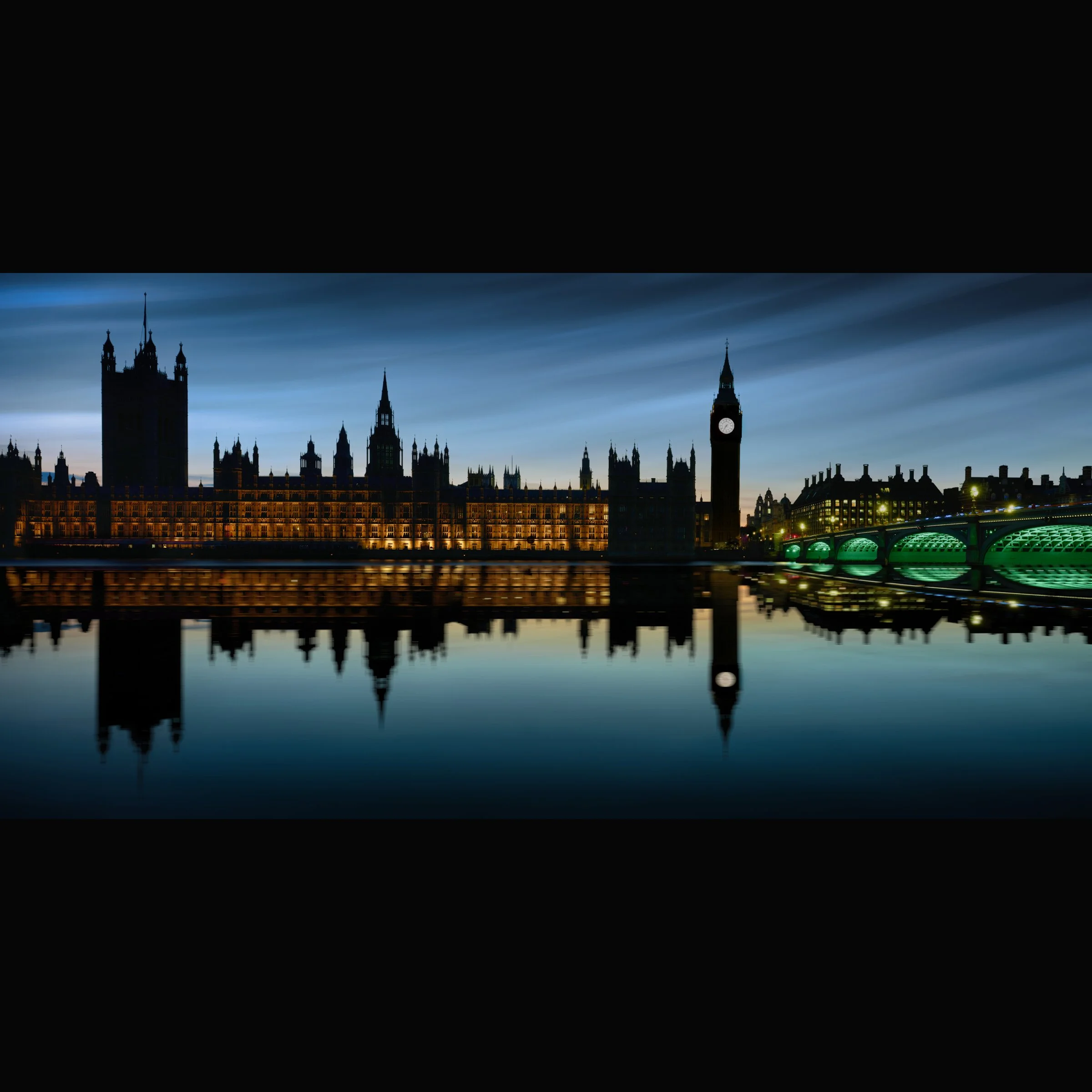 Palace of Westminster silhouette