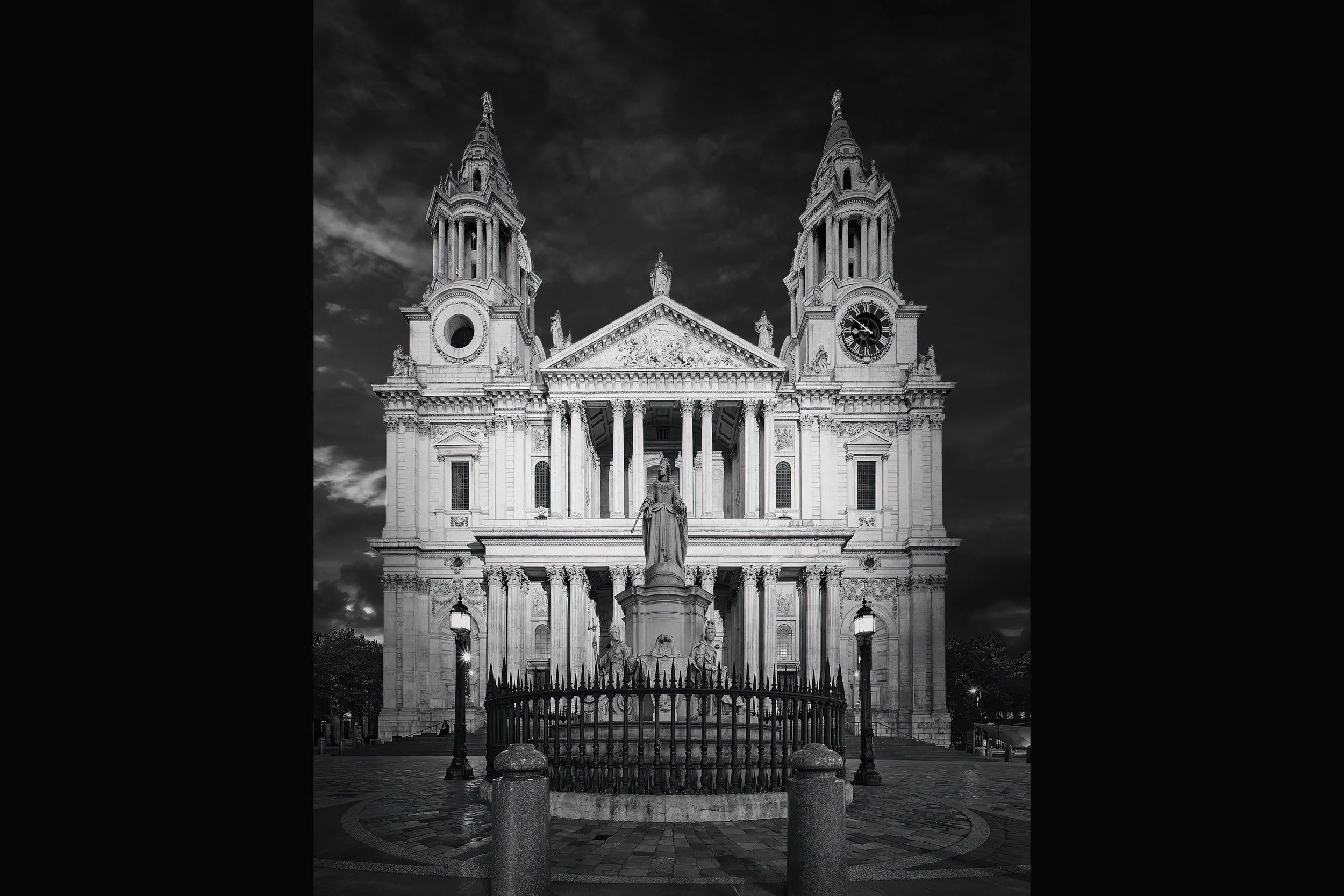 The St Paul's Cathedral 10