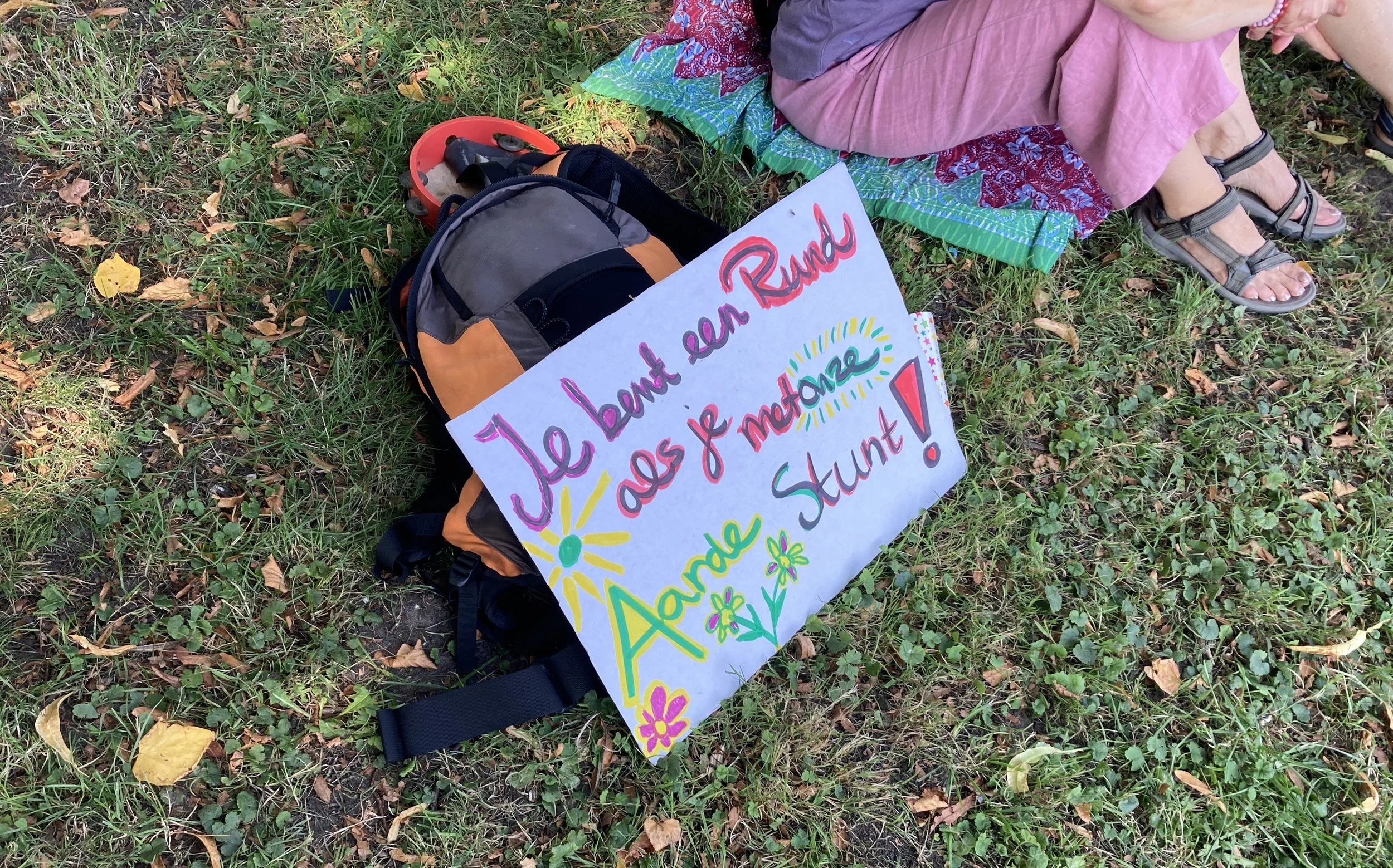 RADICAAL … OMDAT HET TE LAAT IS