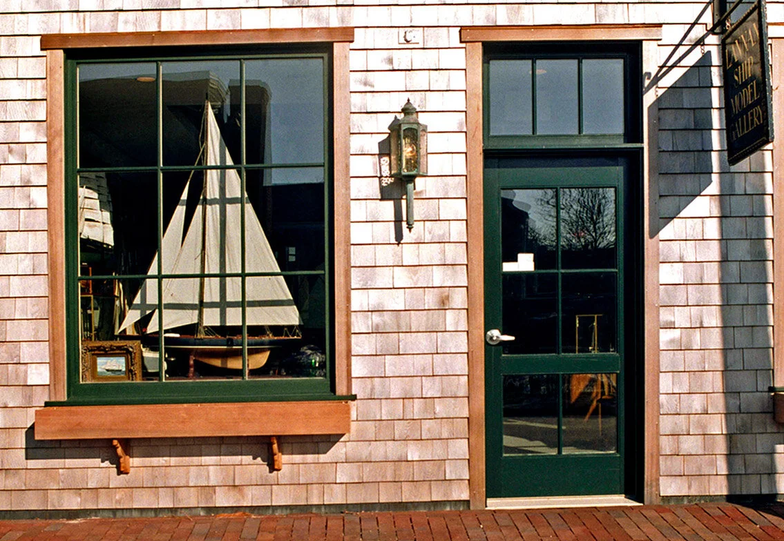 Harborview_Storefronts_Window-r3.jpg