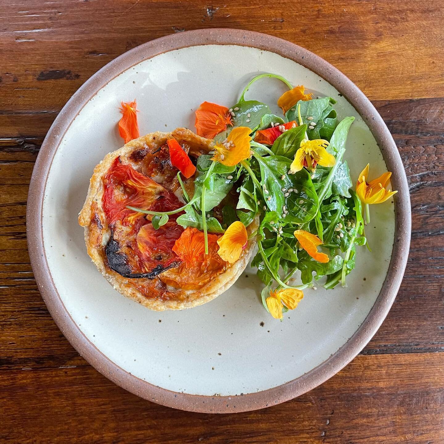 ✨James&rsquo; Tomato Pie✨ Heirloom tomatoes, tellegio, parm, cress basil &amp; arugula salad &bull; This beaut is on special while supplies last! ⚡️🍅⚡️