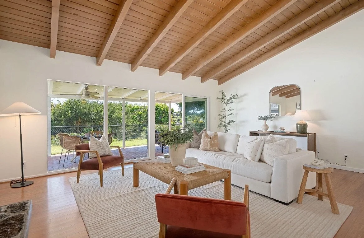⭐️ OPEN HOUSE ⭐️ 8/9 12-2pm 

Welcome to 1111 Crestline Drive, a haven perched at the top of Santa Barbara&rsquo;s Bel Air Knolls. Tucked away on a serene cul-de-sac, this residence features an open floor plan with vaulted ceilings in the great room 