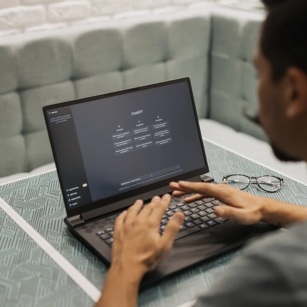 Less like AI, More like You: How to ensure your copy sounds authentic