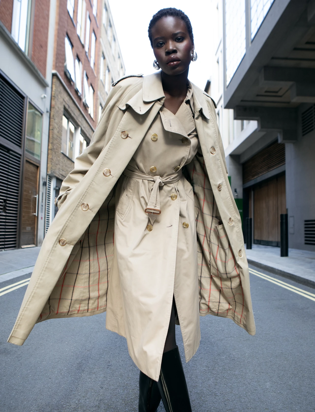   Nyanwei Deng  at  The Hive    Photogr aphy by  Josefin Öhrn .  Styling by  Clarie Thorn  
