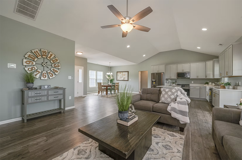 Carolina Gallery 4.png