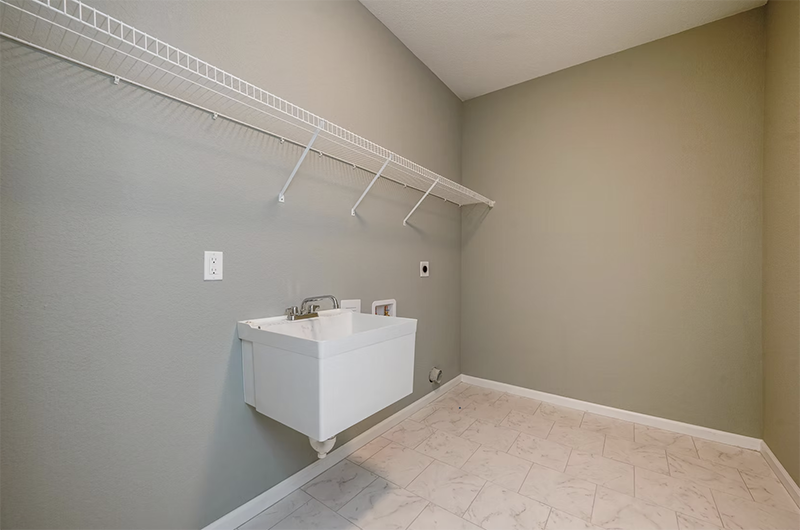 Carolina Gallery 29.png