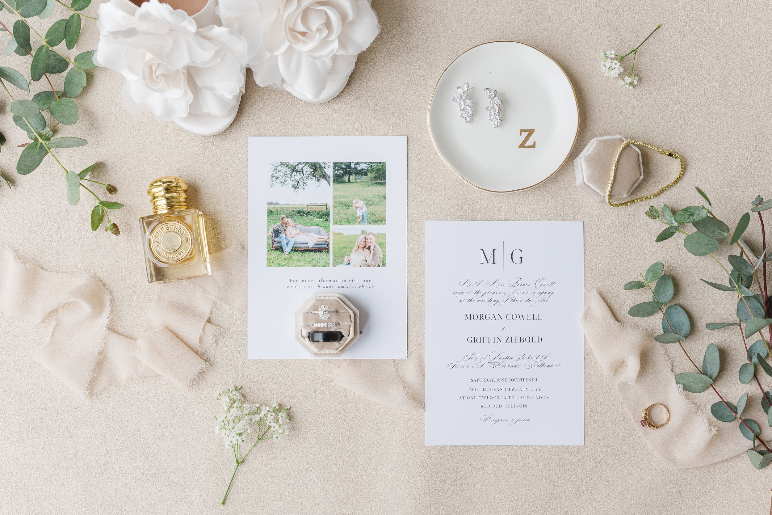 Personalized wedding stationary for Pebble Creek Farm, a St. Louis area wedding venue