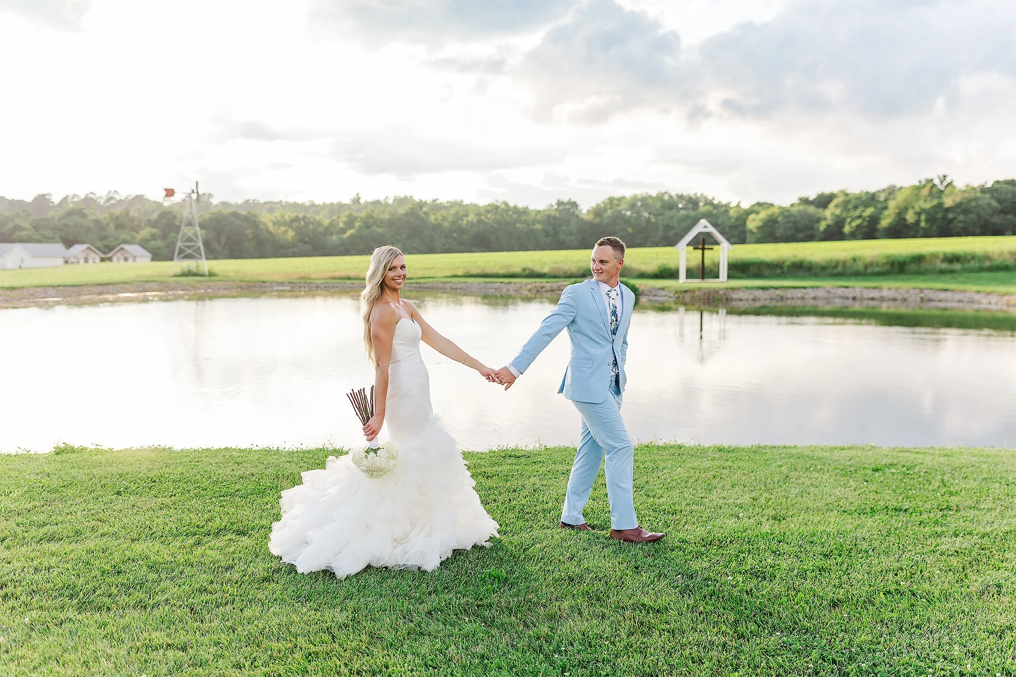 Missouri couple at the beautiful countryside wedding in Ste. Genevieve Missouri.