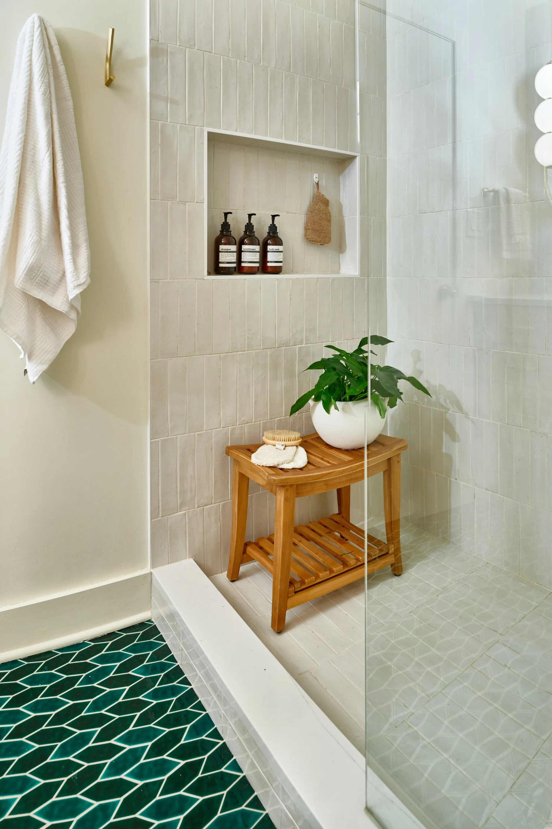 BathroomShower_Hero_0012.jpg