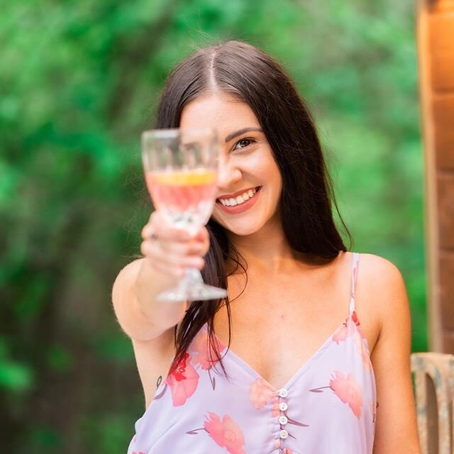 Cheers to the first day of summer ✨
#summersolstice #happysummer
🌈🍋
&mdash;
#remoteworkers #discoverunder20k #takeupspace #ownyourpresent #calltogreatness #herbusiness #9tothrive #caffeinateandconquer #flourishandconquer #womenontopp #womenontop #f