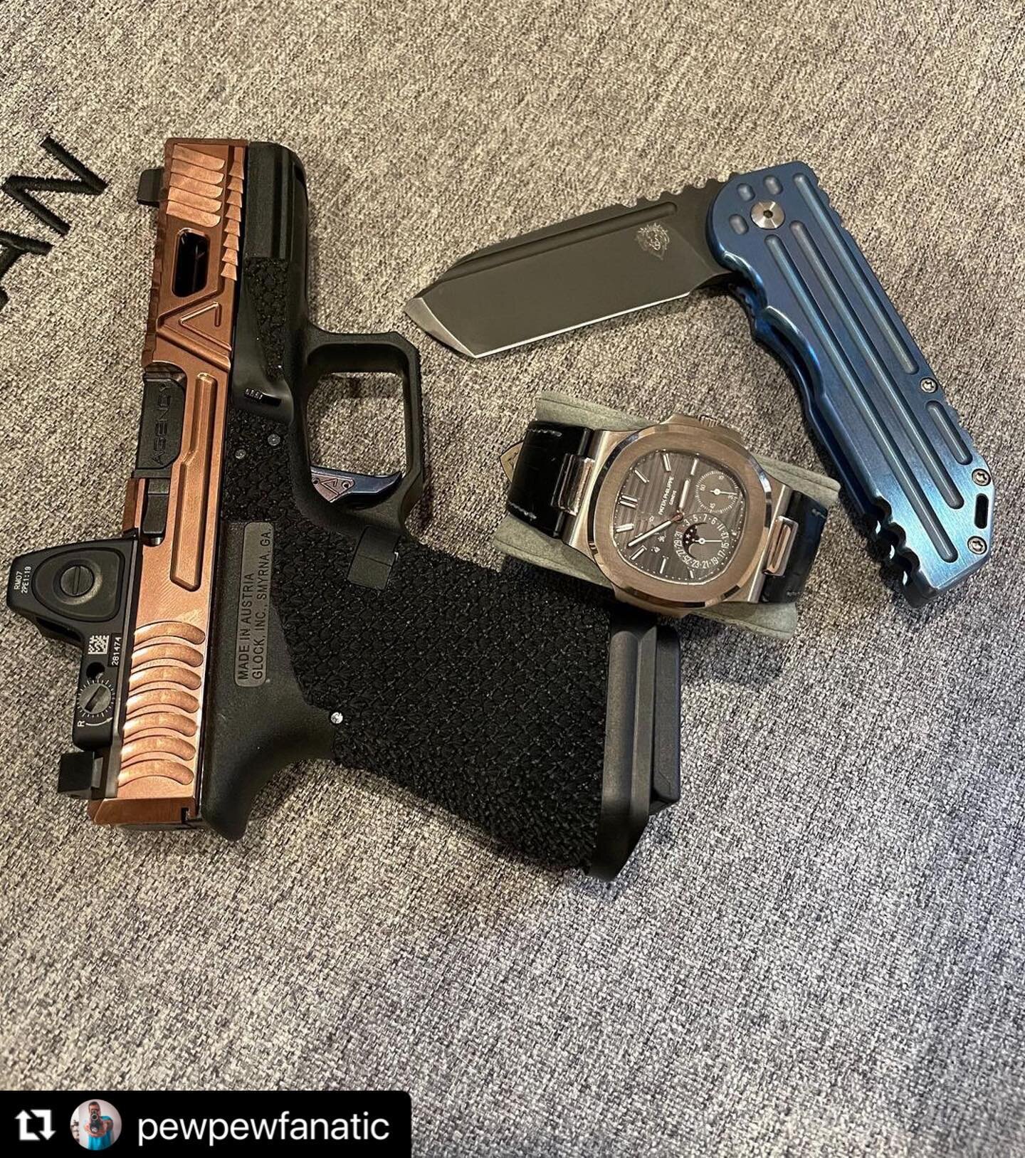 An EDC setup you can&rsquo;t mess with. What&rsquo;s yours? 

#Repost @pewpewfanatic with @make_repost
・・・
These three 🔥 @agencyarms Glock 19, #patekphilippe 5712G and an @alphahuntertacticaldesign Warhorse

#agencyarms #syndicate #agentlife #agency