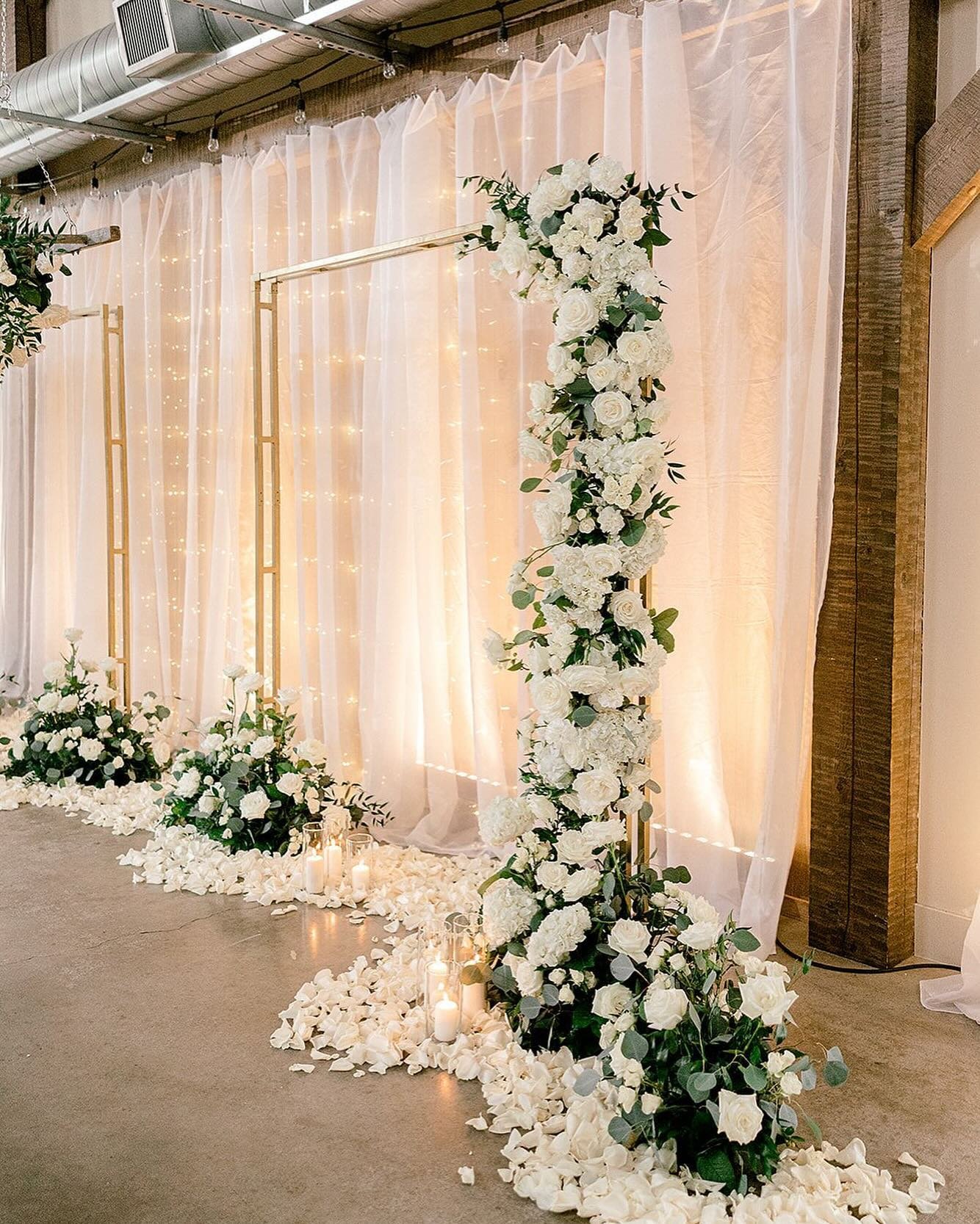 Our top floral tip is to ask your floral designer how to re-purpose ceremony florals at your reception! This allows you to create a few bigger floral moments, as you will only have to discuss move over costs after the ceremony is done. This is more e