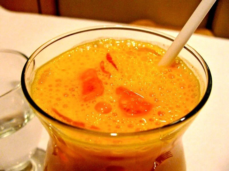Tamba: mango lassi