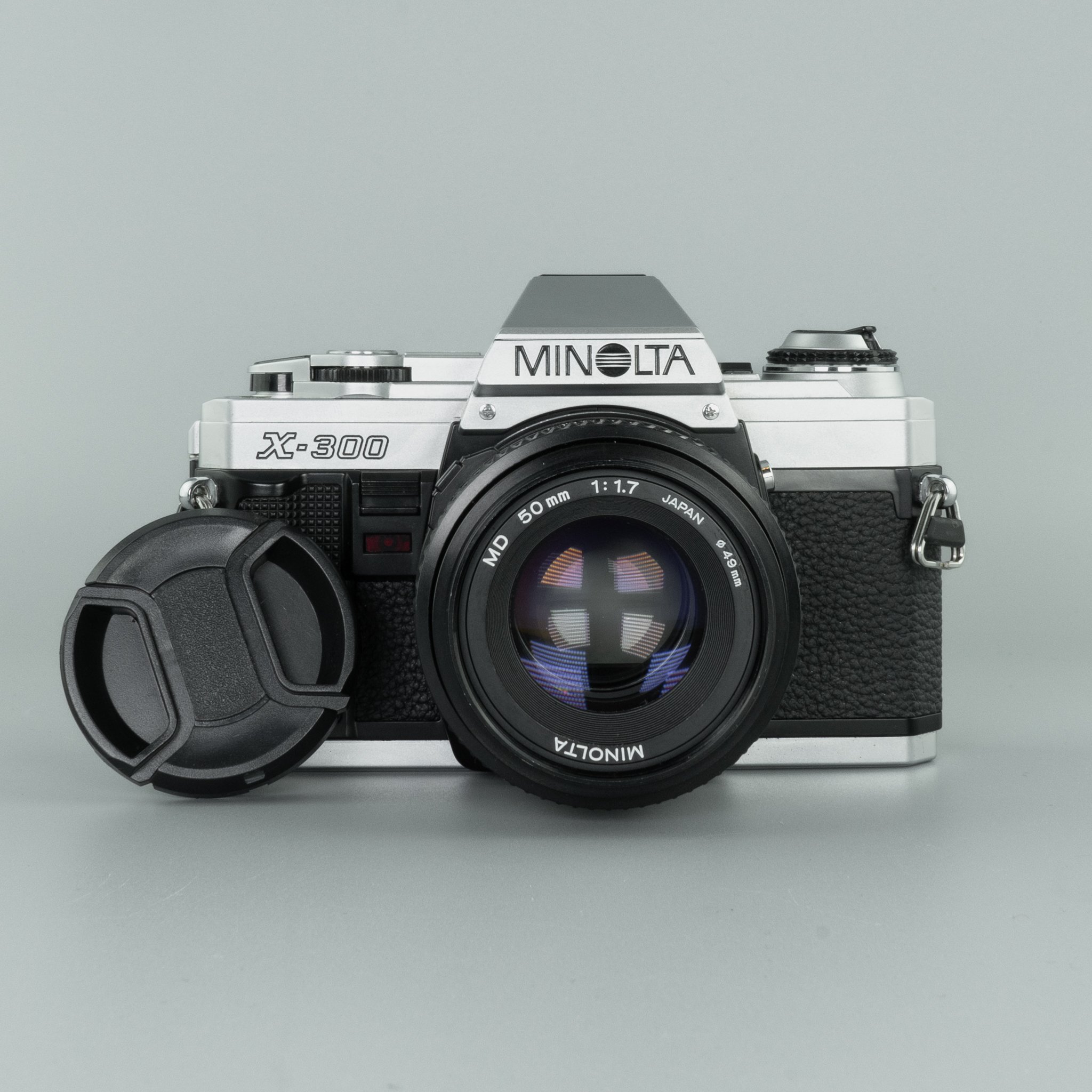 Appareil Photo Minolta X-300 Avec Objectif 45mm F/2 - Noir - Occasion Proche Du Neuf - Japon
