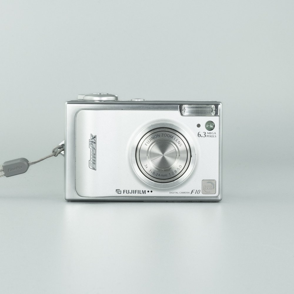Fujifilm Finepix F10 — LensFayre
