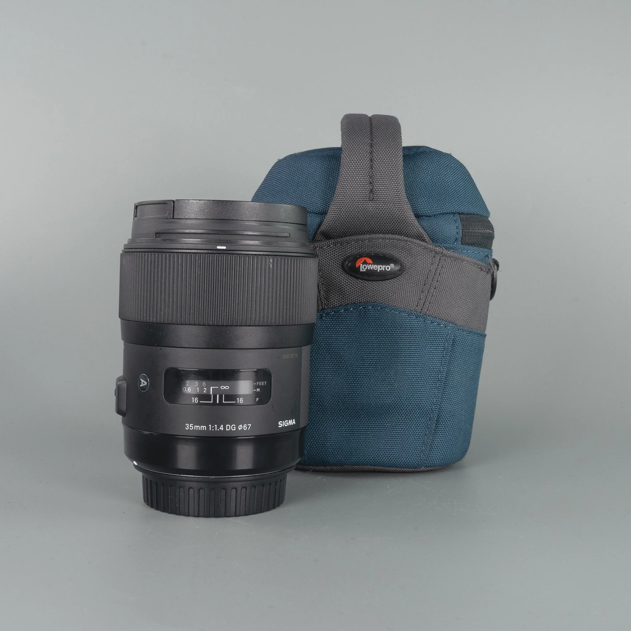 Lowepro Compact Lens Case — LensFayre