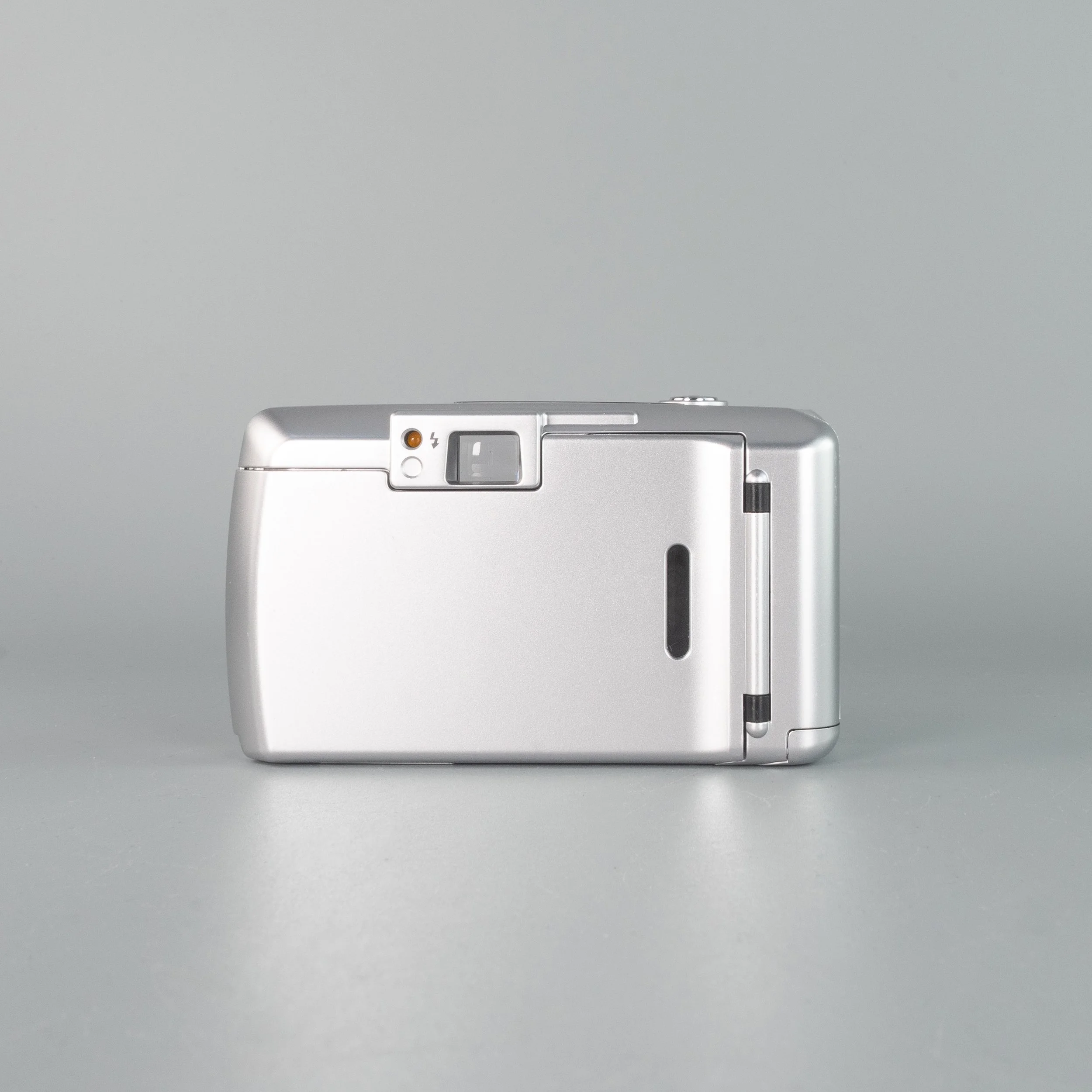 Olympus Trip 600 35mm Film Camera Point And Shoot analogue photography Buy now pay later Clearpay Klarna affordable film camera vintage film camera reusable film camera best film camera