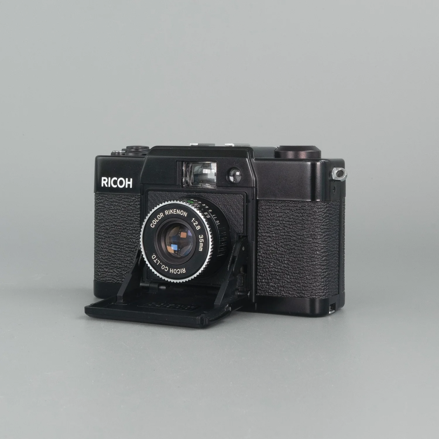 Ricoh FF-1 35mm Point and shoot Film Camera refurbished analogue photography Buy now pay later Clearpay Klarna affordable vintage reusable best film camera