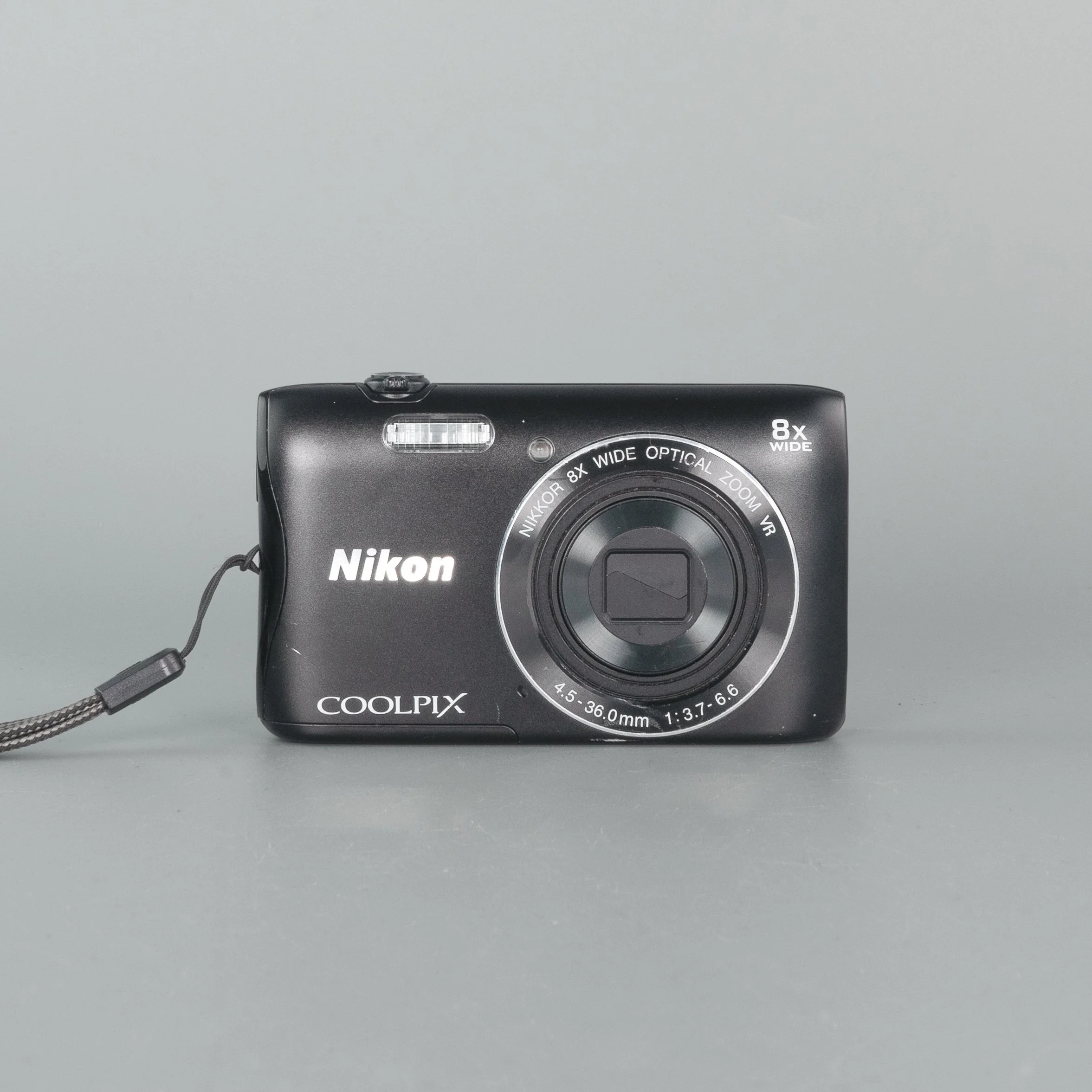 超美品】 ニコン Nikon COOLPIX S3700 ブラック ニコン COOLPIX S3700 