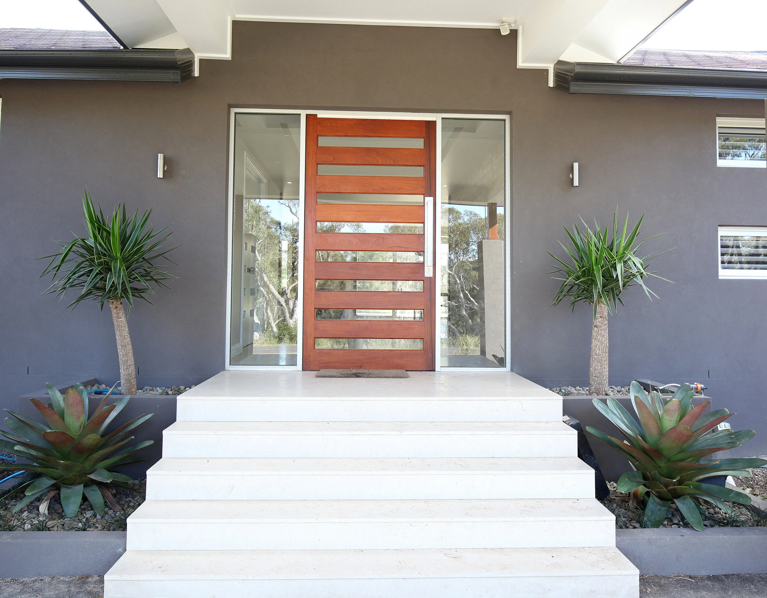 Wyoming road, Dural 326.jpg