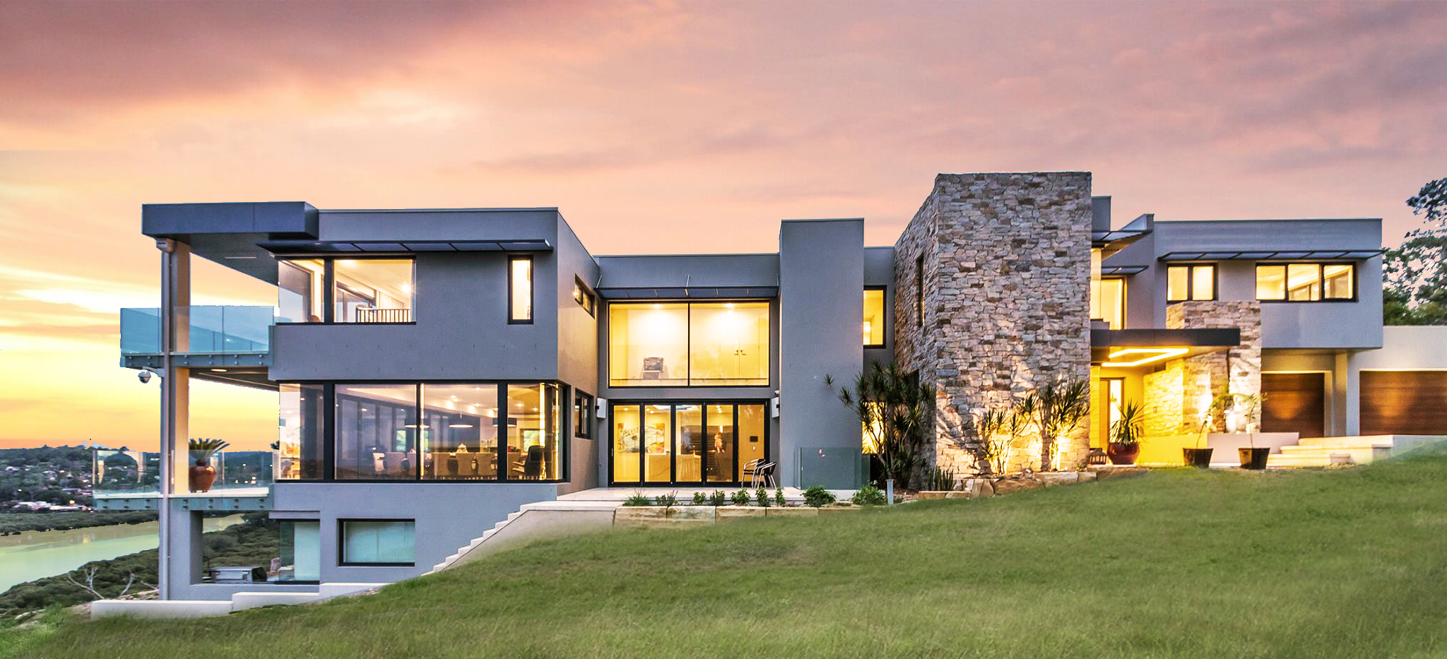 exterior - rlydefselmo.png