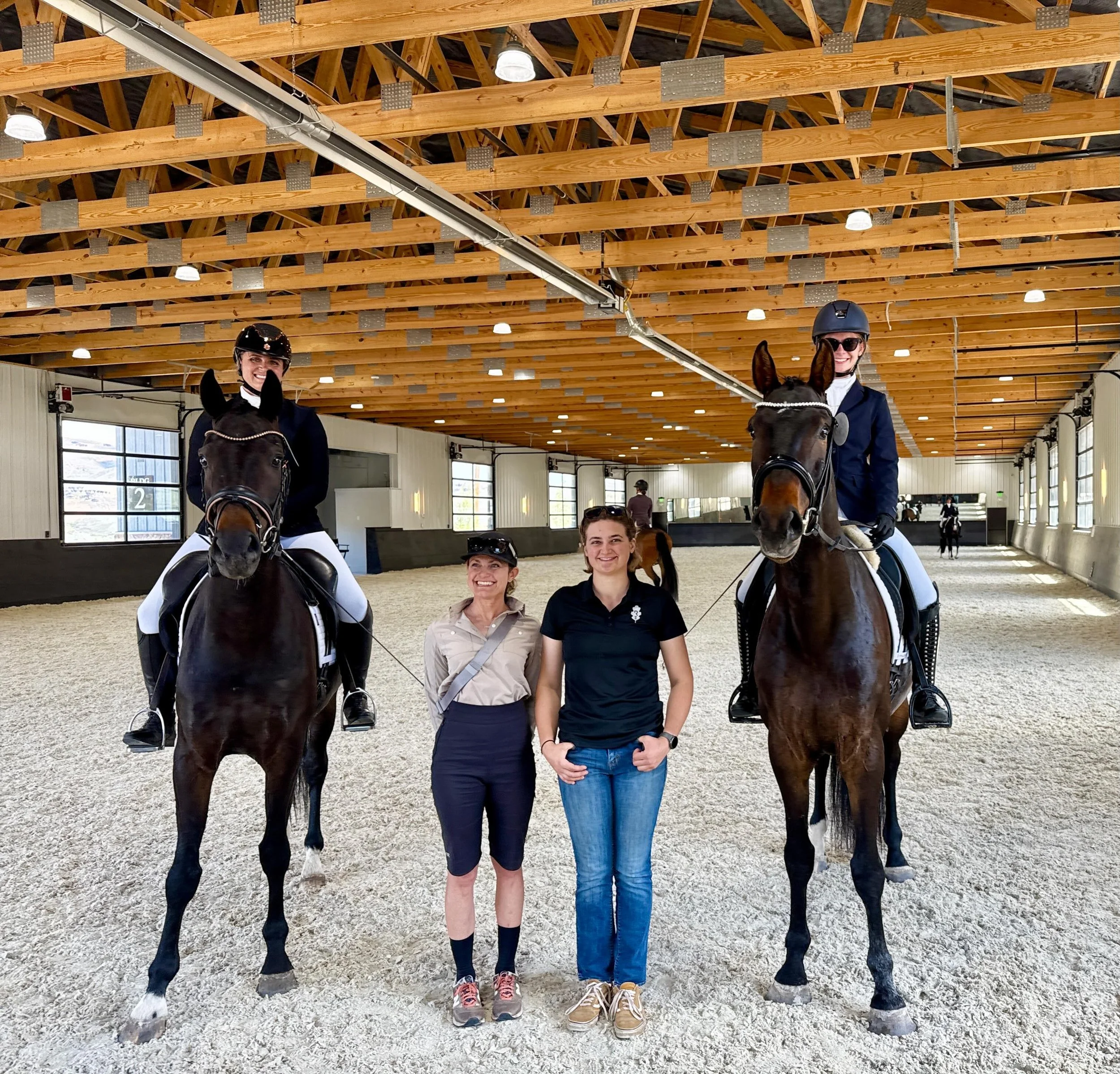 Great weekend showing at Skyridge Equestrian! 5yo Rorpario &amp; Revel assistant trainer @eliselesko found their 2nd level confidence. Baby 4yo&rsquo;s Jagger &amp; Supreme Level were super, w Supreme Level winning overall show High Point w amateur r