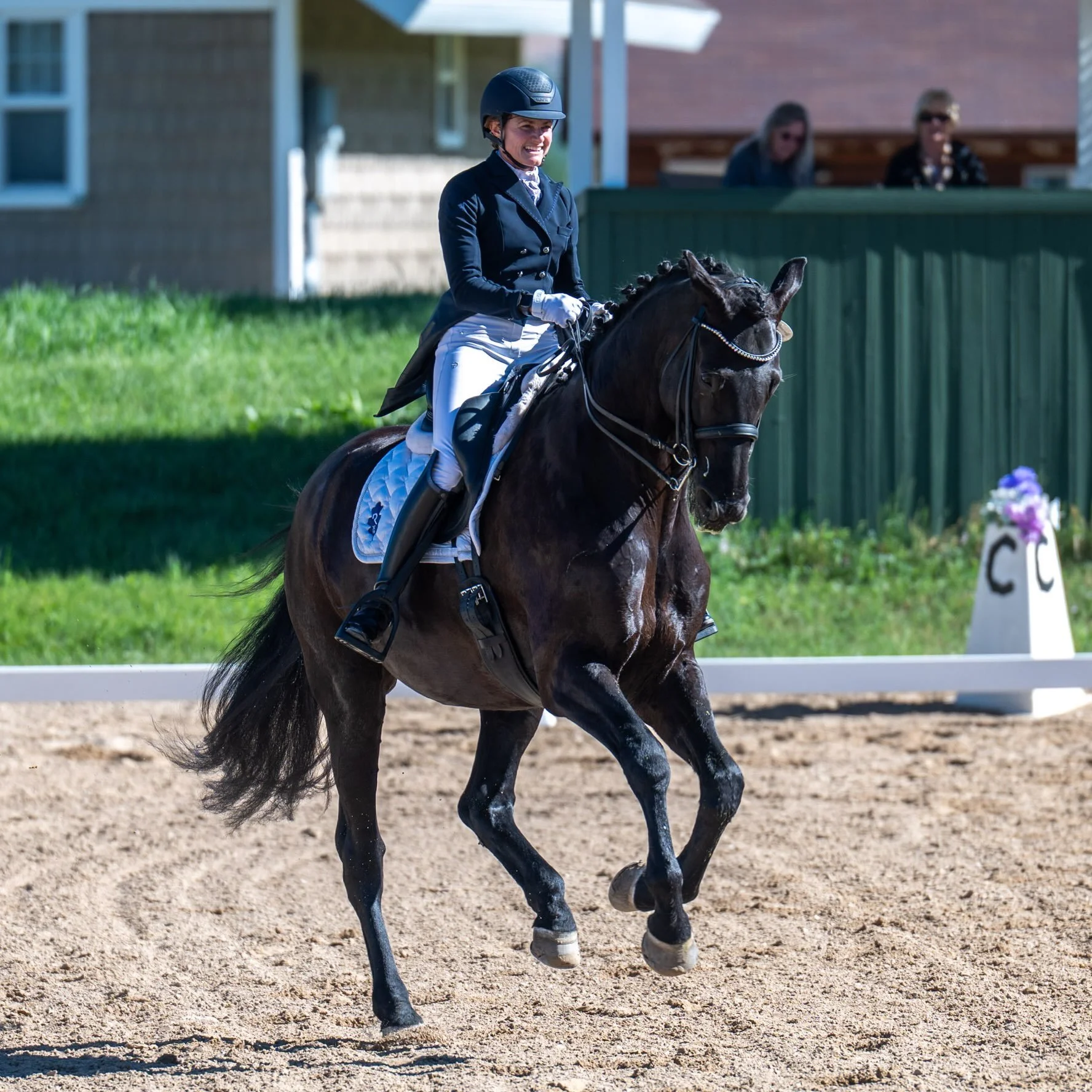 What a super weekend at of competing! La Baule conquered his show nerves in the Intermediate 2, Supreme Level (and rider Cassie,) scored comfortably into the 70&rsquo;s for every class, &amp; intern Emerson crushed her first rated dressage show with 