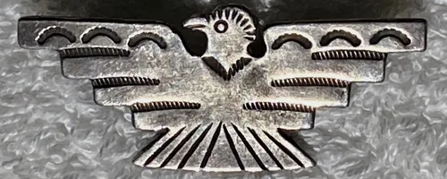 アクセサリー vintage navajo silver vangle fred harvey Fred Harvey era vintage Navajo Silver pin in a thunderbird shape
