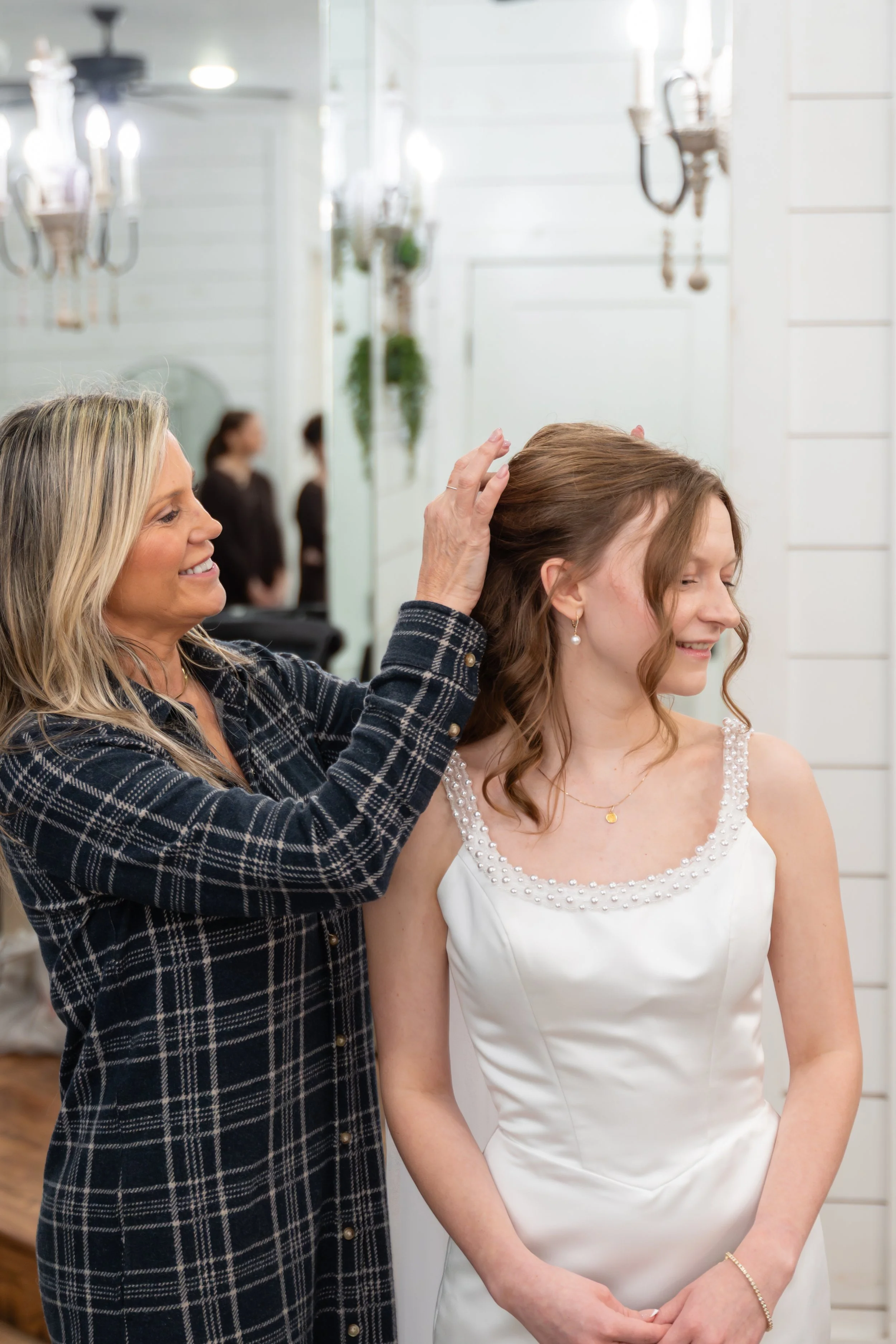 Emily and Joshua_Getting ready_Spring Venue (126).jpg