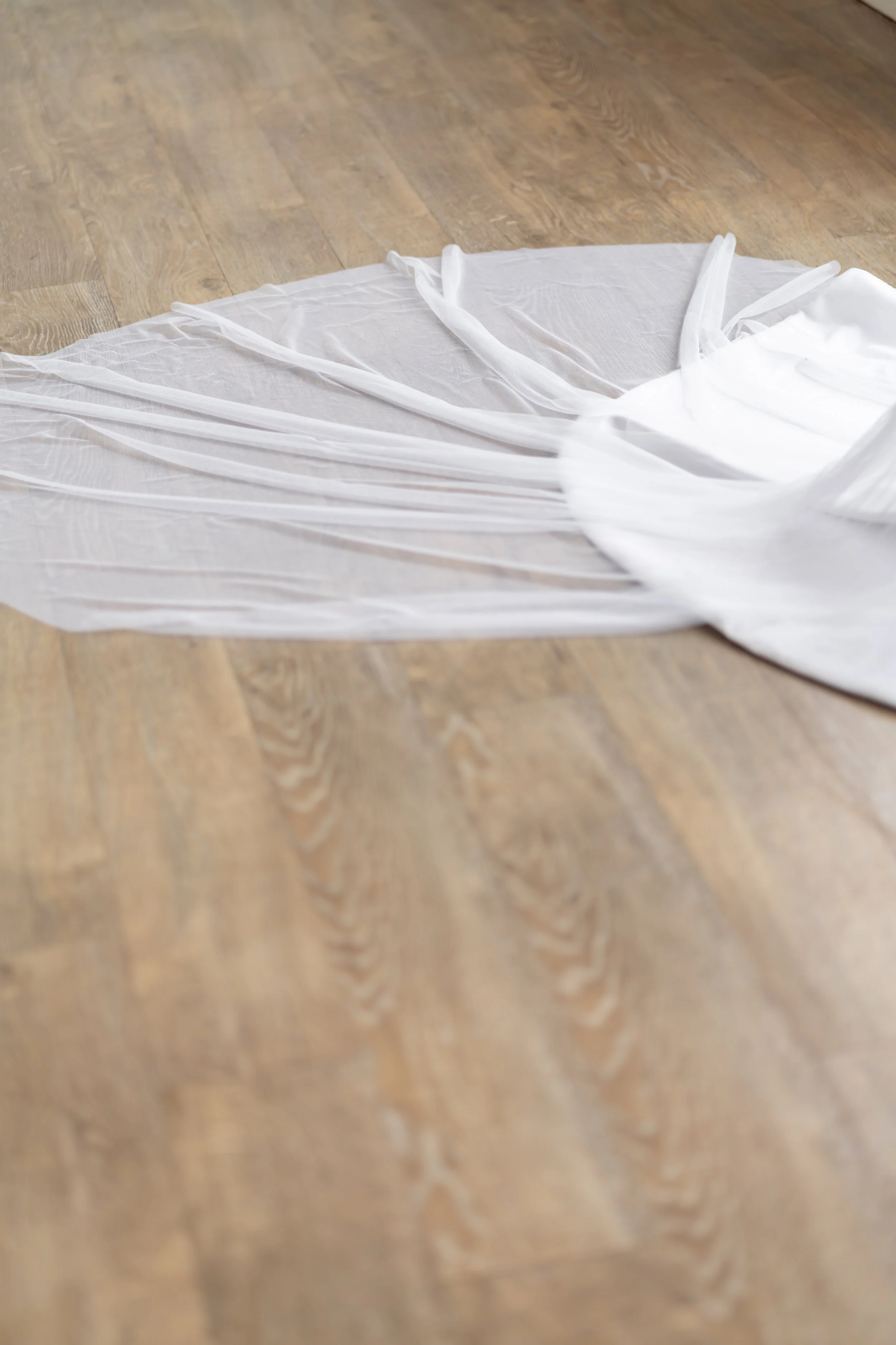 Emily and Joshua_Getting ready_Spring Venue (33).jpg