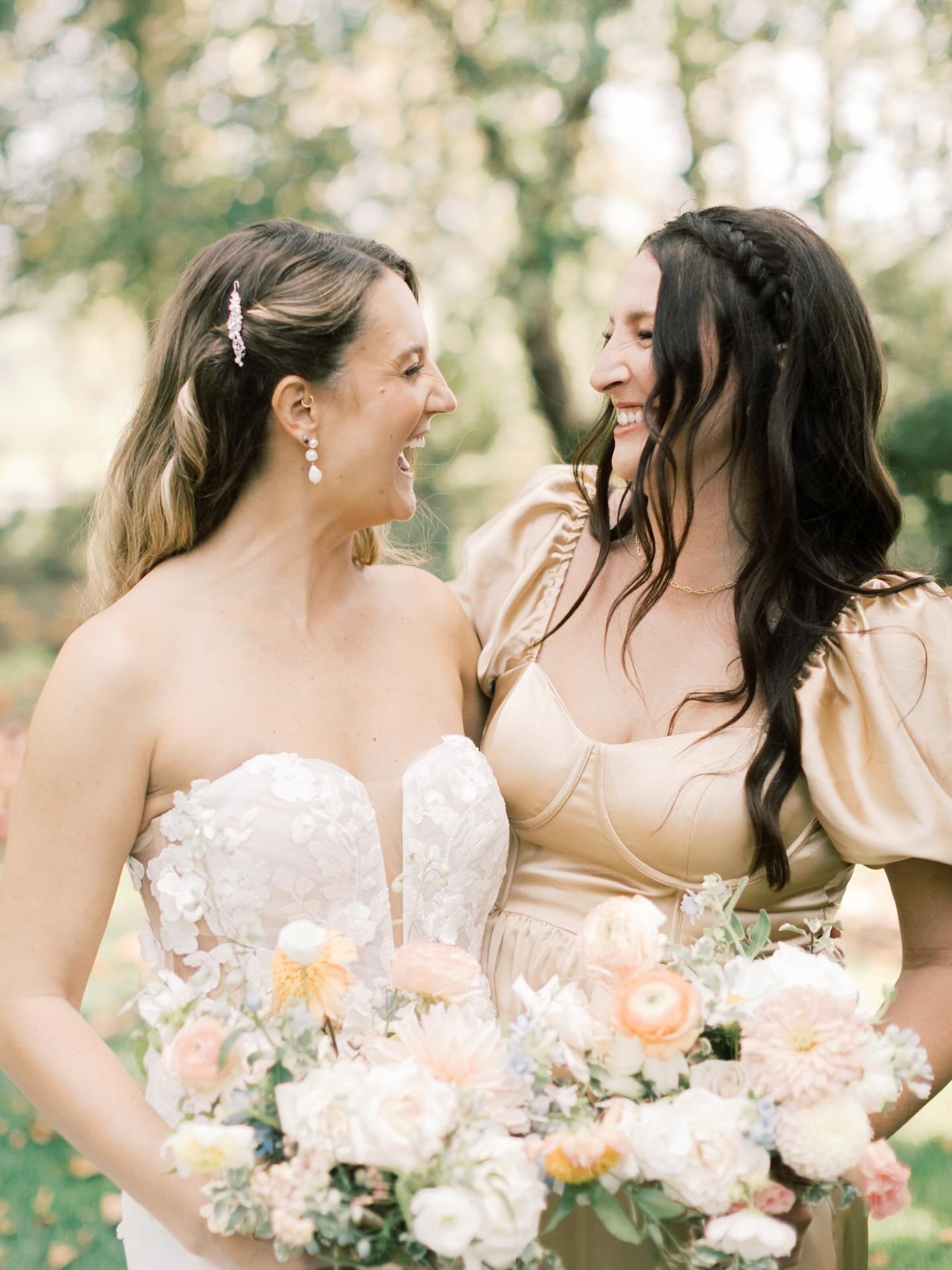 2025 you were good to us! Got to pull double duty as florist AND bridesmaid in not one, but two of my best friends weddings (!!!), got to work with some of our favorite vendors, lit lots of candles, traveled to lots of new venues, bought loads of loc