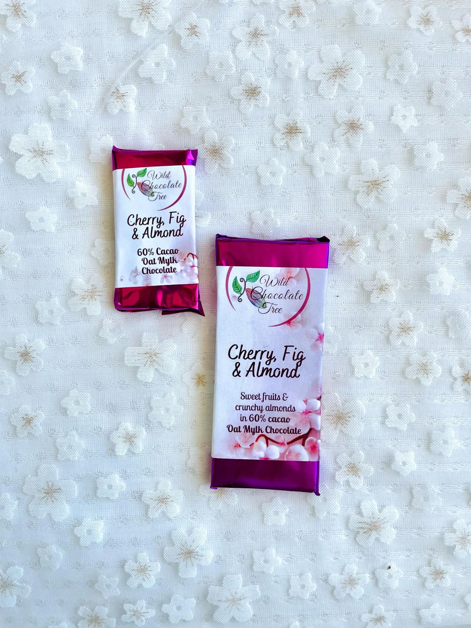 Cherry, Fig & Almond (oat mylk)