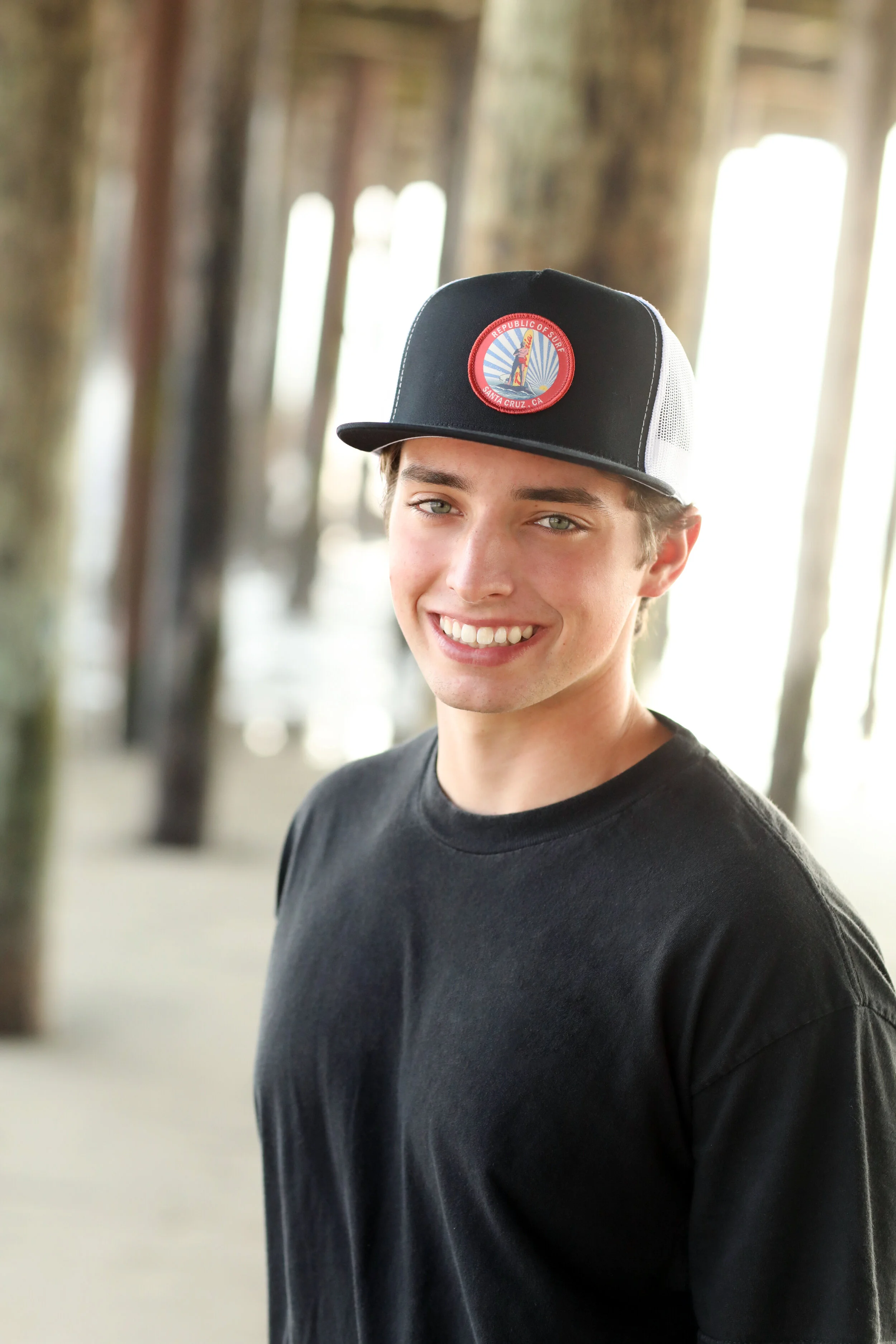 REPUBLIC OF SURF - Black/White Trucker Hat