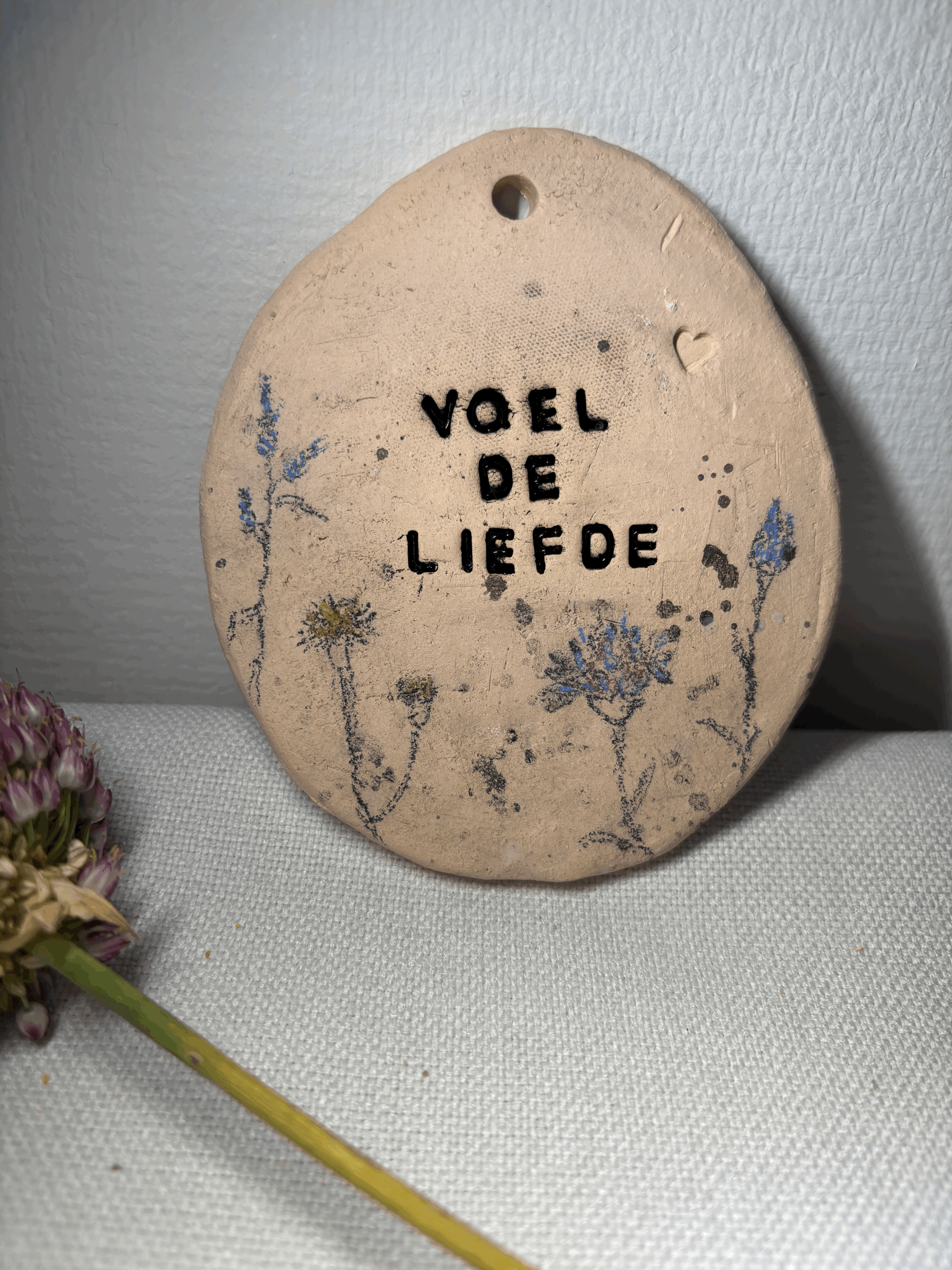 Gedenktegel Bloemen- Liefde Blijft