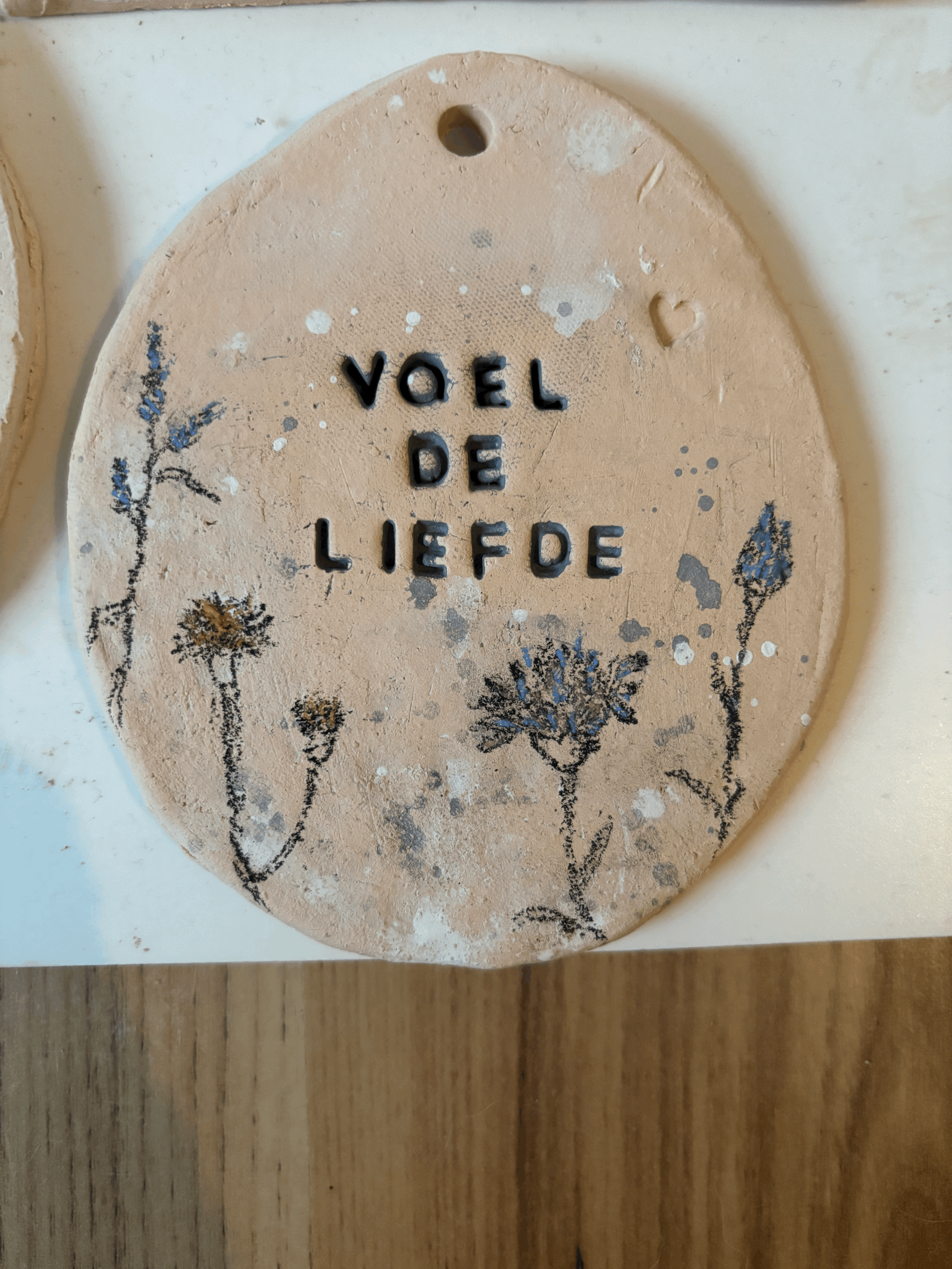 Keramiek workshop: gedenktegeltje(s) maken