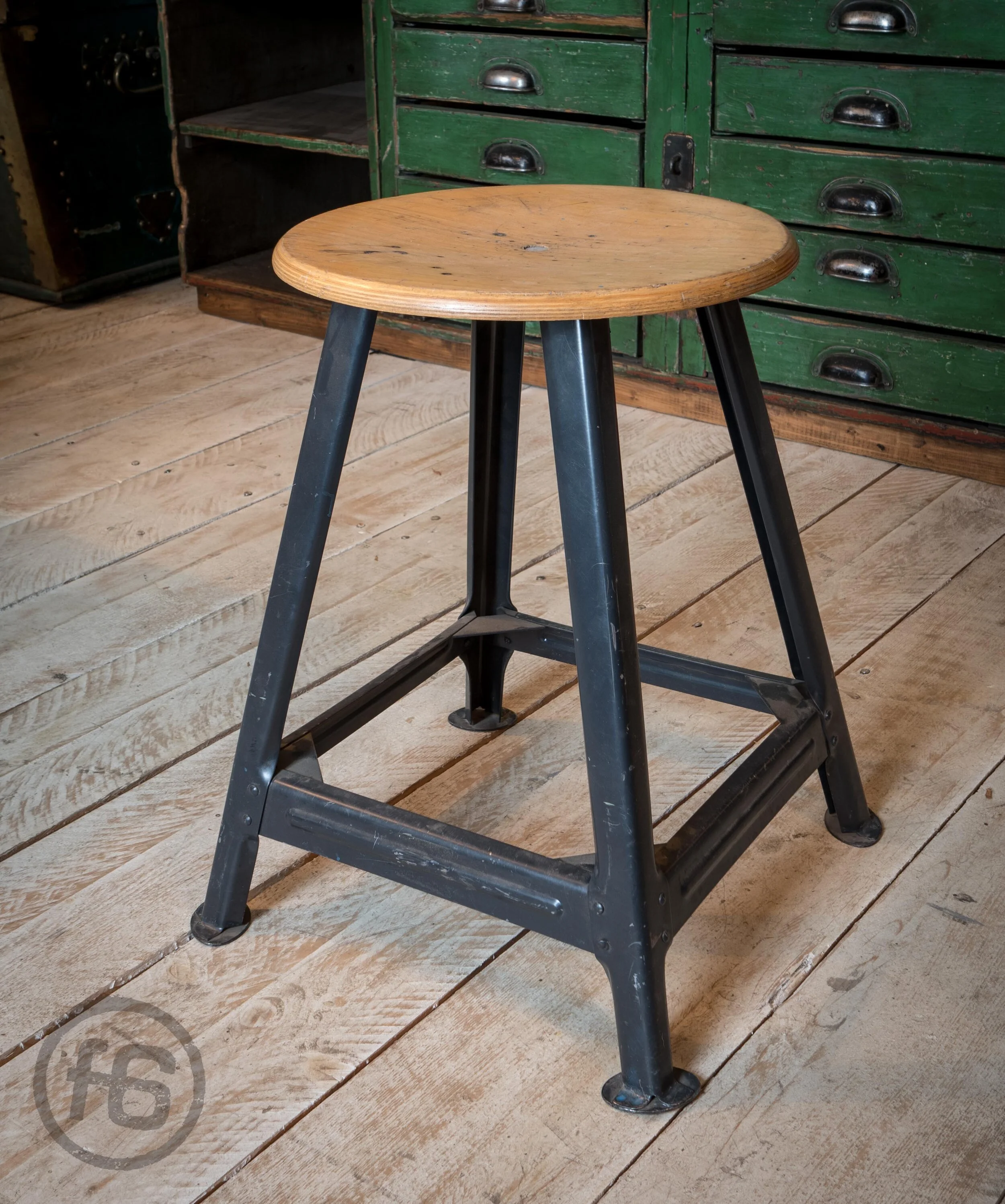 Werkstatthocker Vierbein