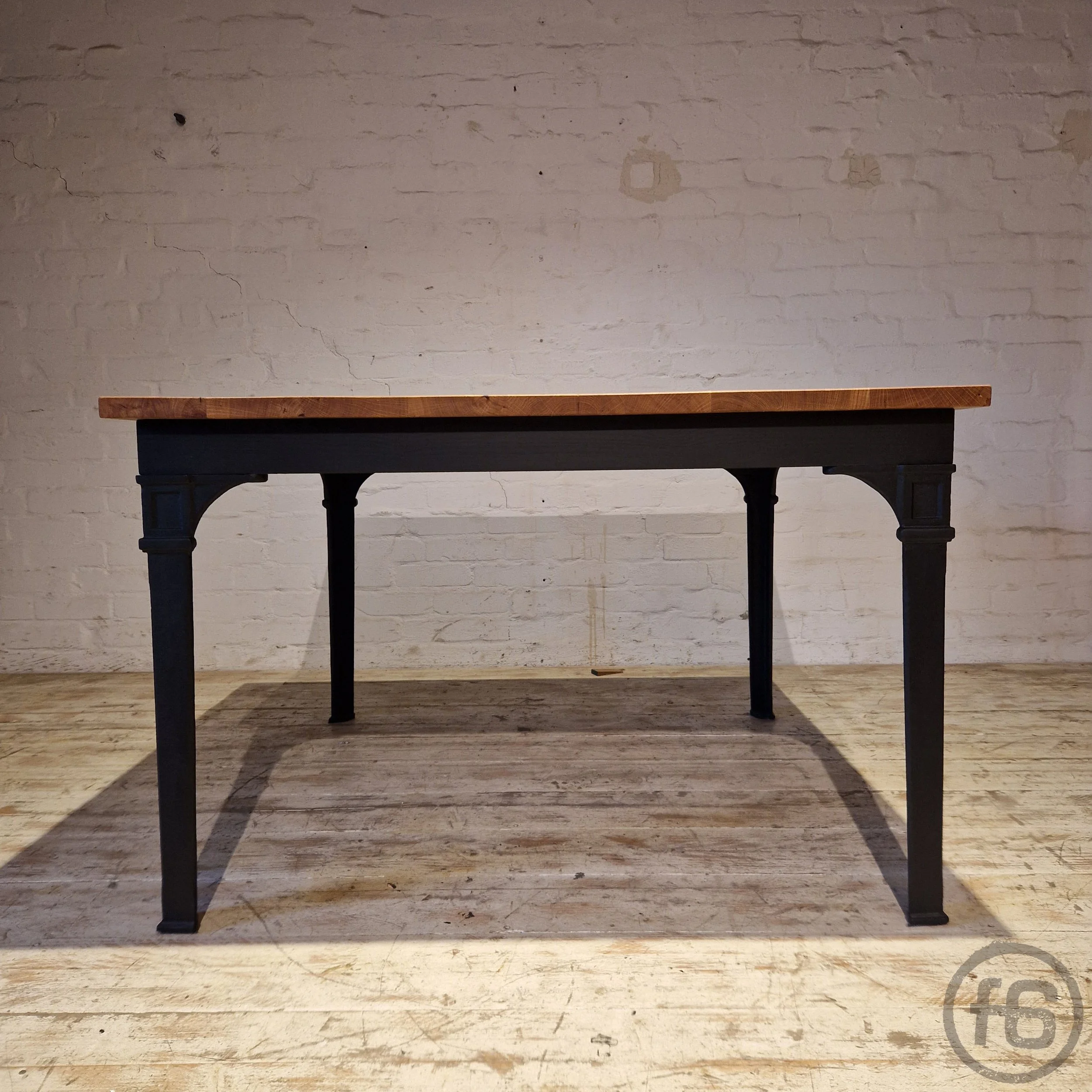 Tisch tafel gesindetisch werkbank esstisch schreibtisch unikat vintage industrialtable industriestil Gusseisen antik Antiquitäten Konferenztisch bank sitzbank
