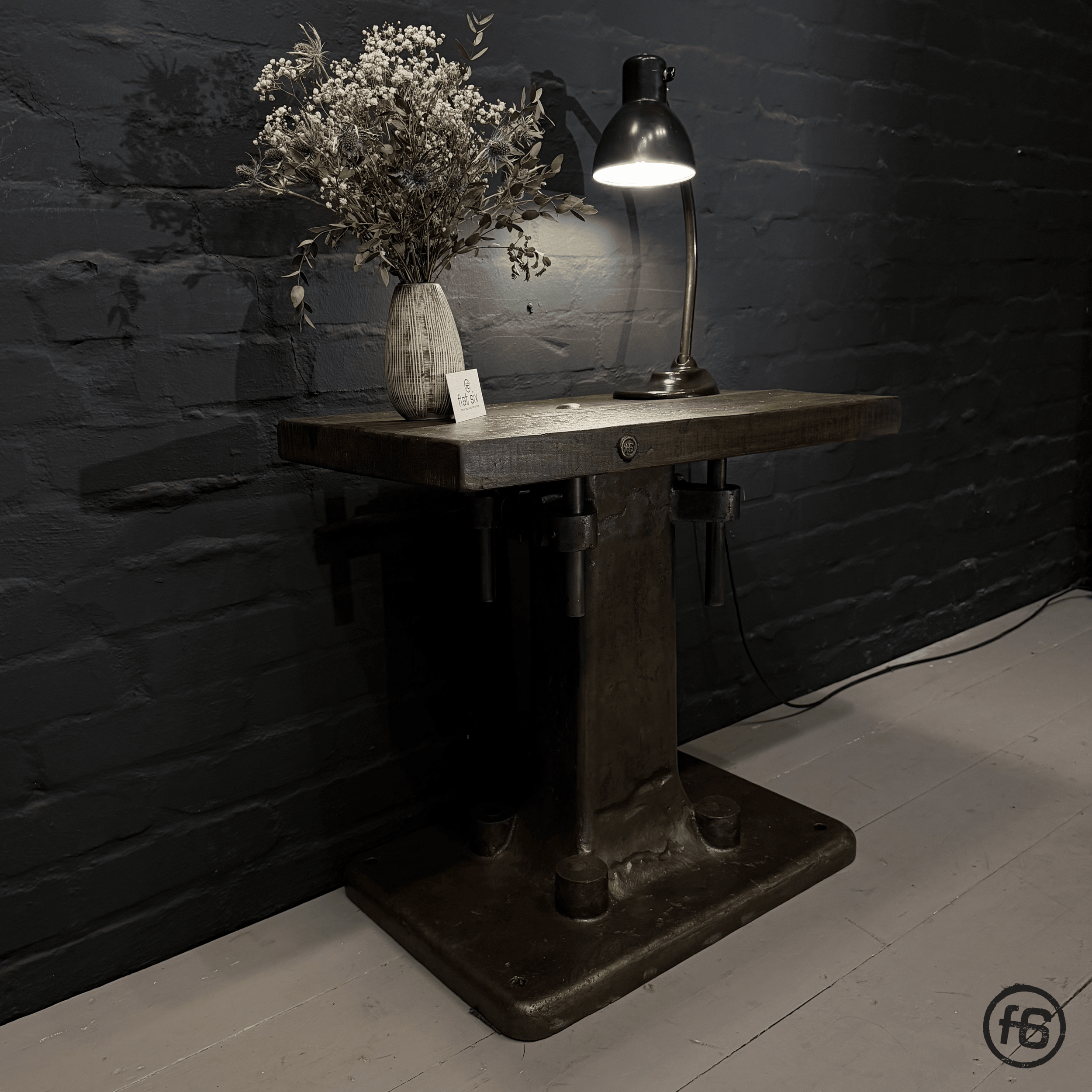 Industrial Beistelltisch, Anrichte, Sideboard, TV Möbel, flat six ahrensburg 4.png