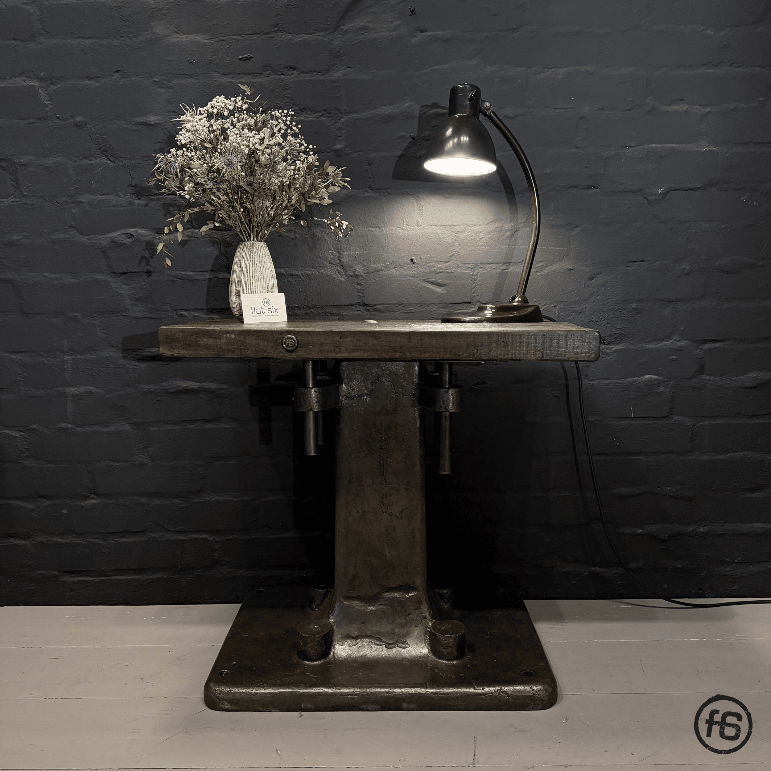 Industrial Beistelltisch, Anrichte, Sideboard, TV Möbel, flat six ahrensburg 1.png