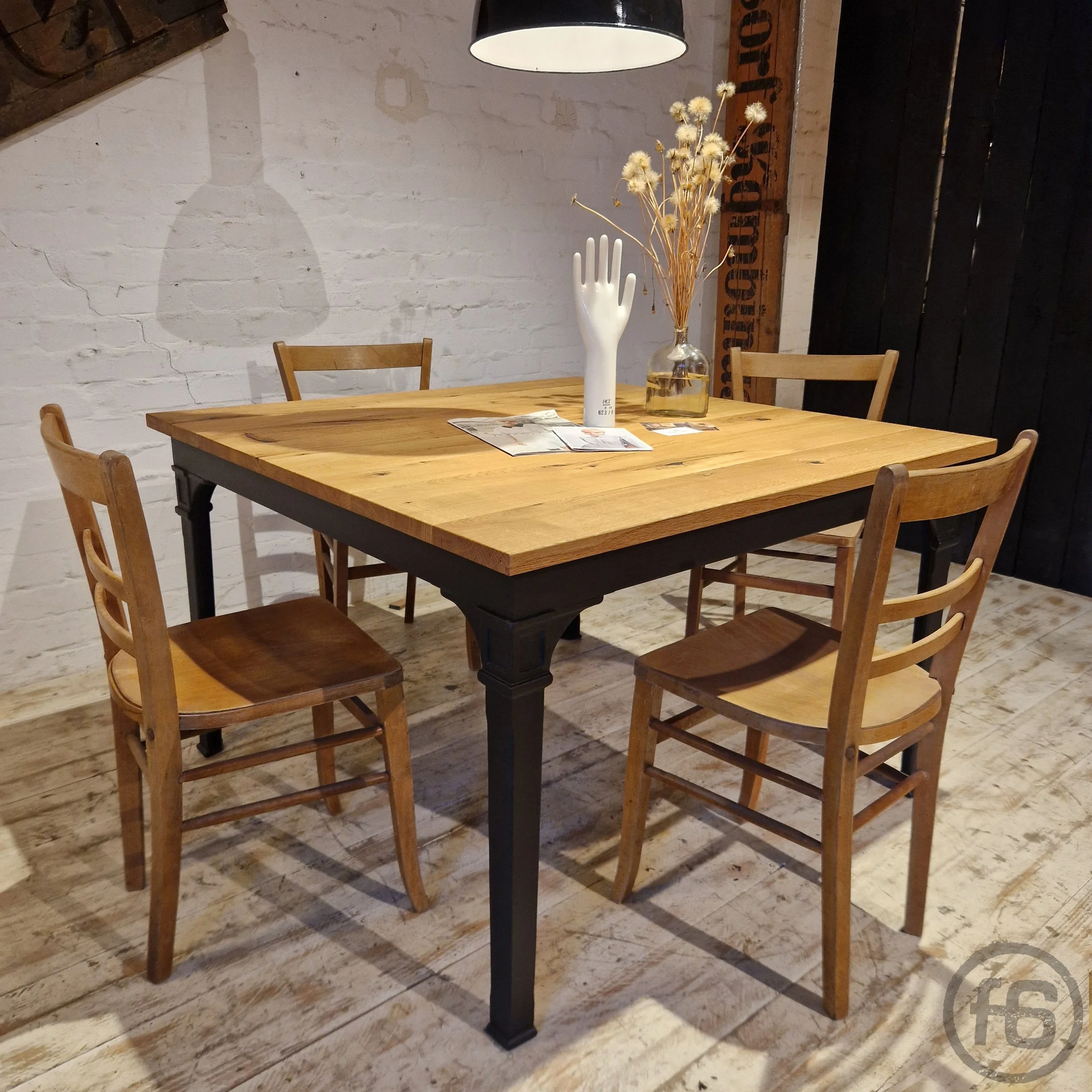 Tisch tafel gesindetisch werkbank esstisch schreibtisch unikat vintage industrialtable industriestil Gusseisen antik Antiquitäten Konferenztisch bank sitzbank