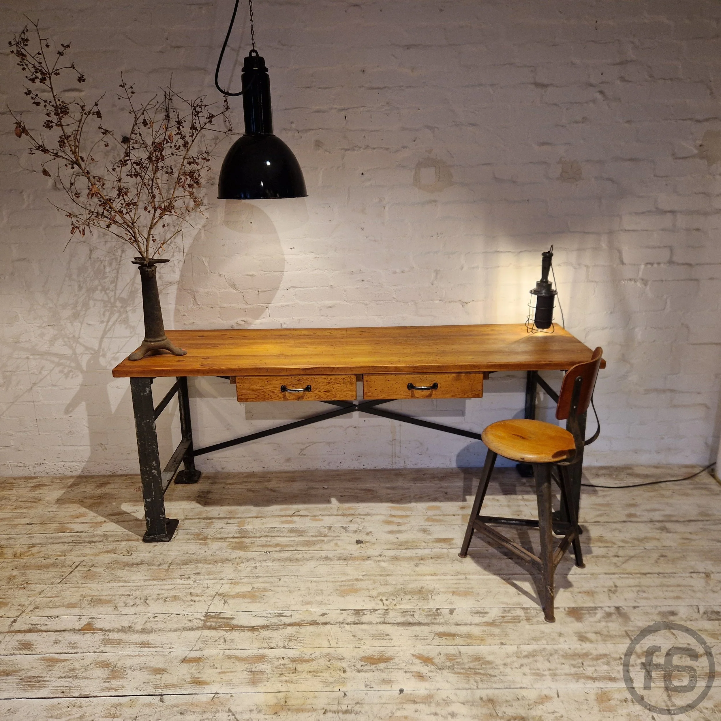 ART200 Industrial Werkbank-Schreibtisch 1.jpg