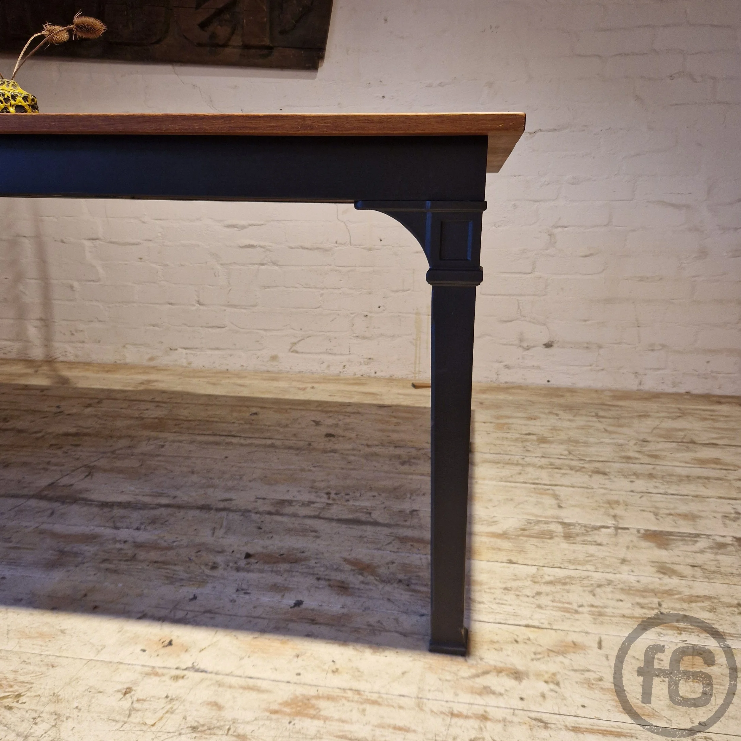 Tisch tafel gesindetisch werkbank esstisch schreibtisch unikat vintage industrialtable industriestil Gusseisen antik Antiquitäten Konferenztisch bank sitzbank