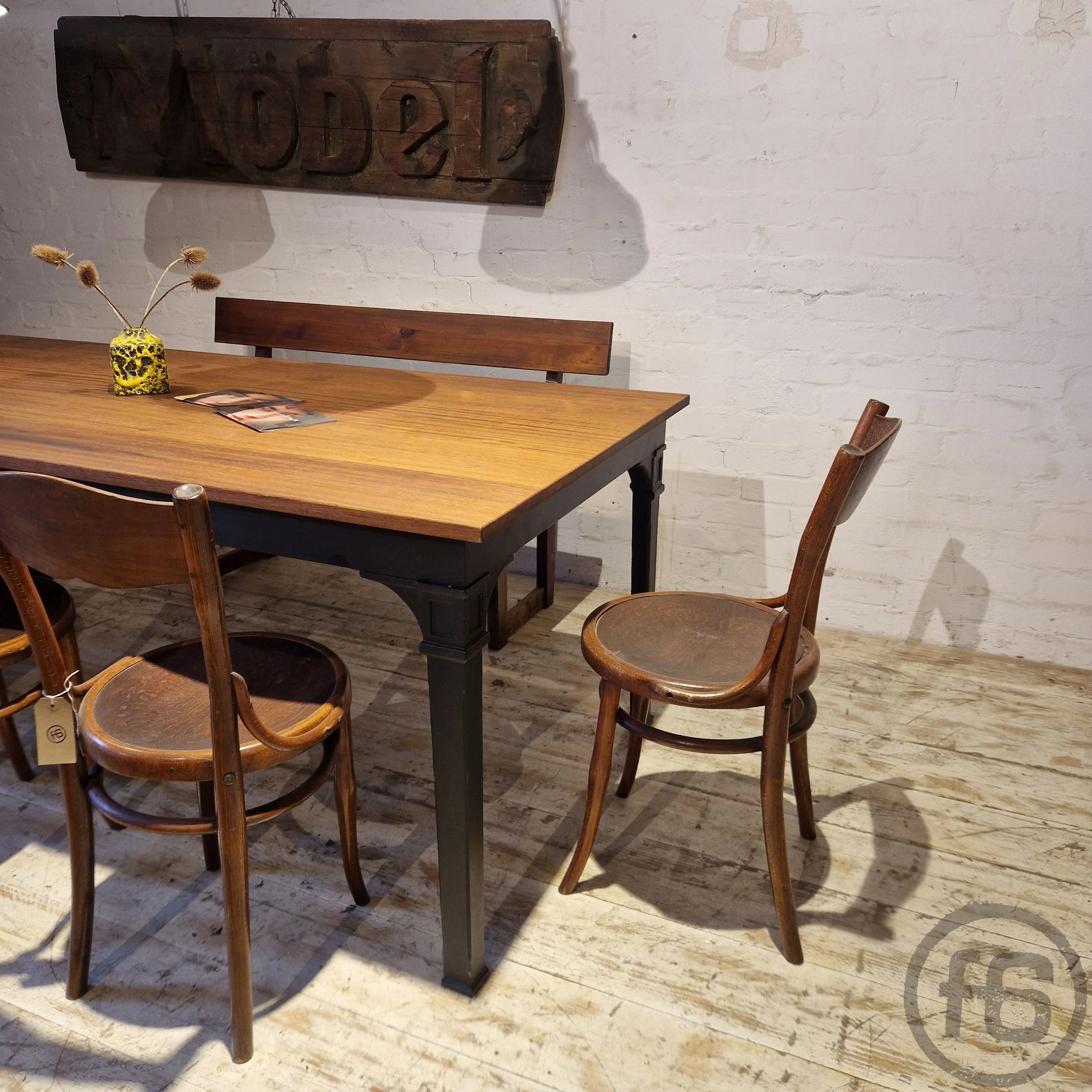 Tisch tafel gesindetisch werkbank esstisch schreibtisch unikat vintage industrialtable industriestil Gusseisen antik Antiquitäten Konferenztisch bank sitzbank