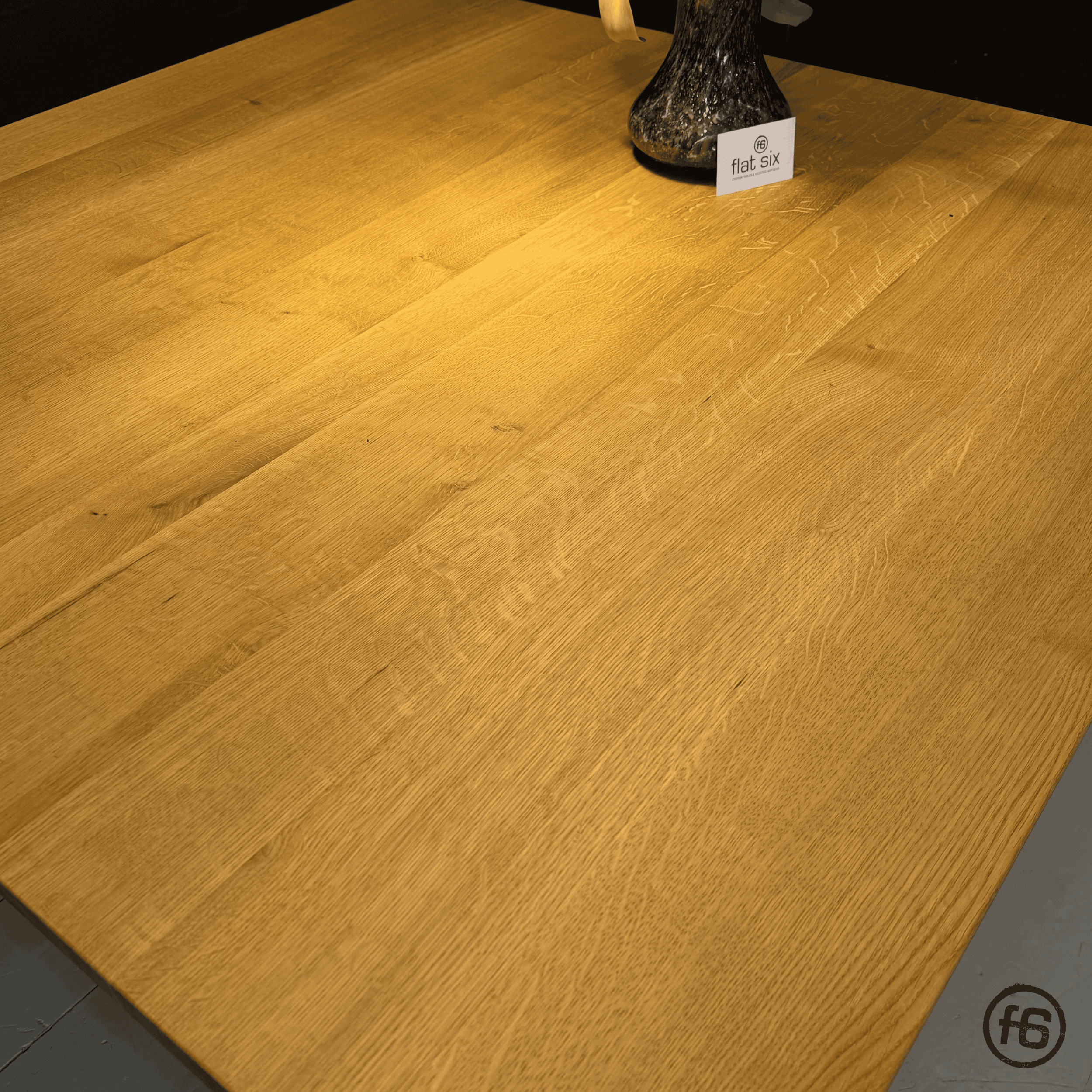 Telegrafen-Tisch quasratisch Eiche 4.png