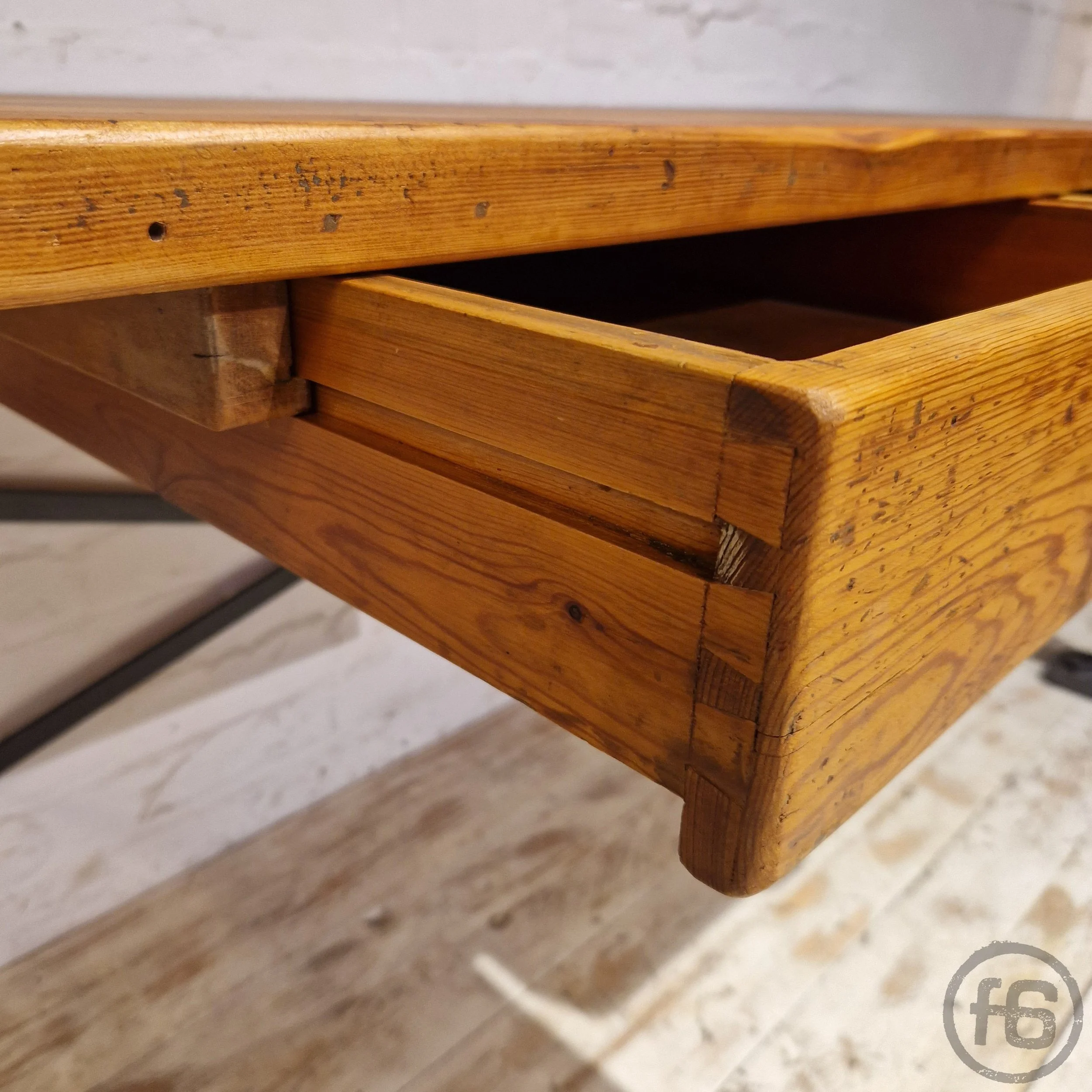 ART200 Industrial Werkbank-Schreibtisch 11.jpg