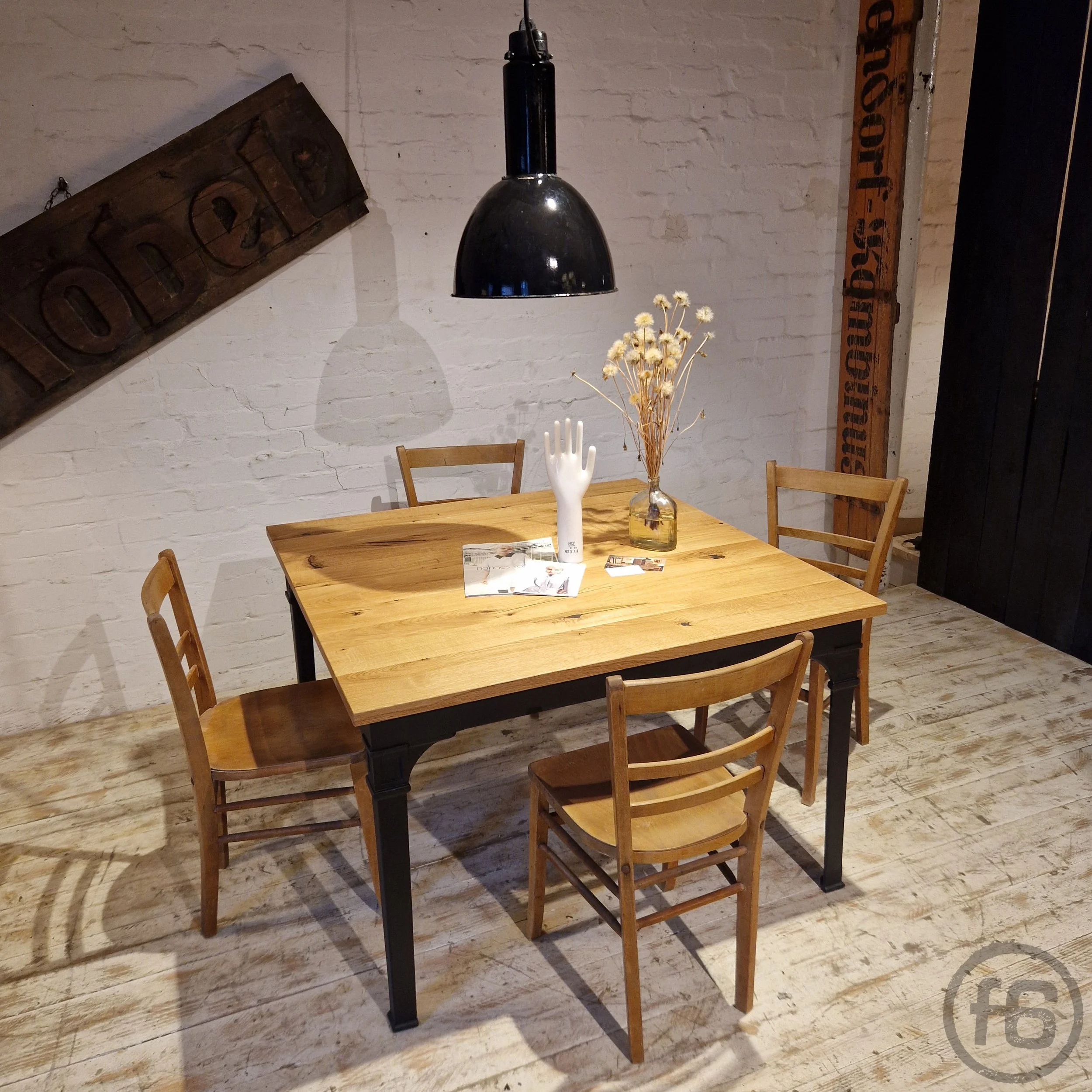 Tisch tafel gesindetisch werkbank esstisch schreibtisch unikat vintage industrialtable industriestil Gusseisen antik Antiquitäten Konferenztisch bank sitzbank