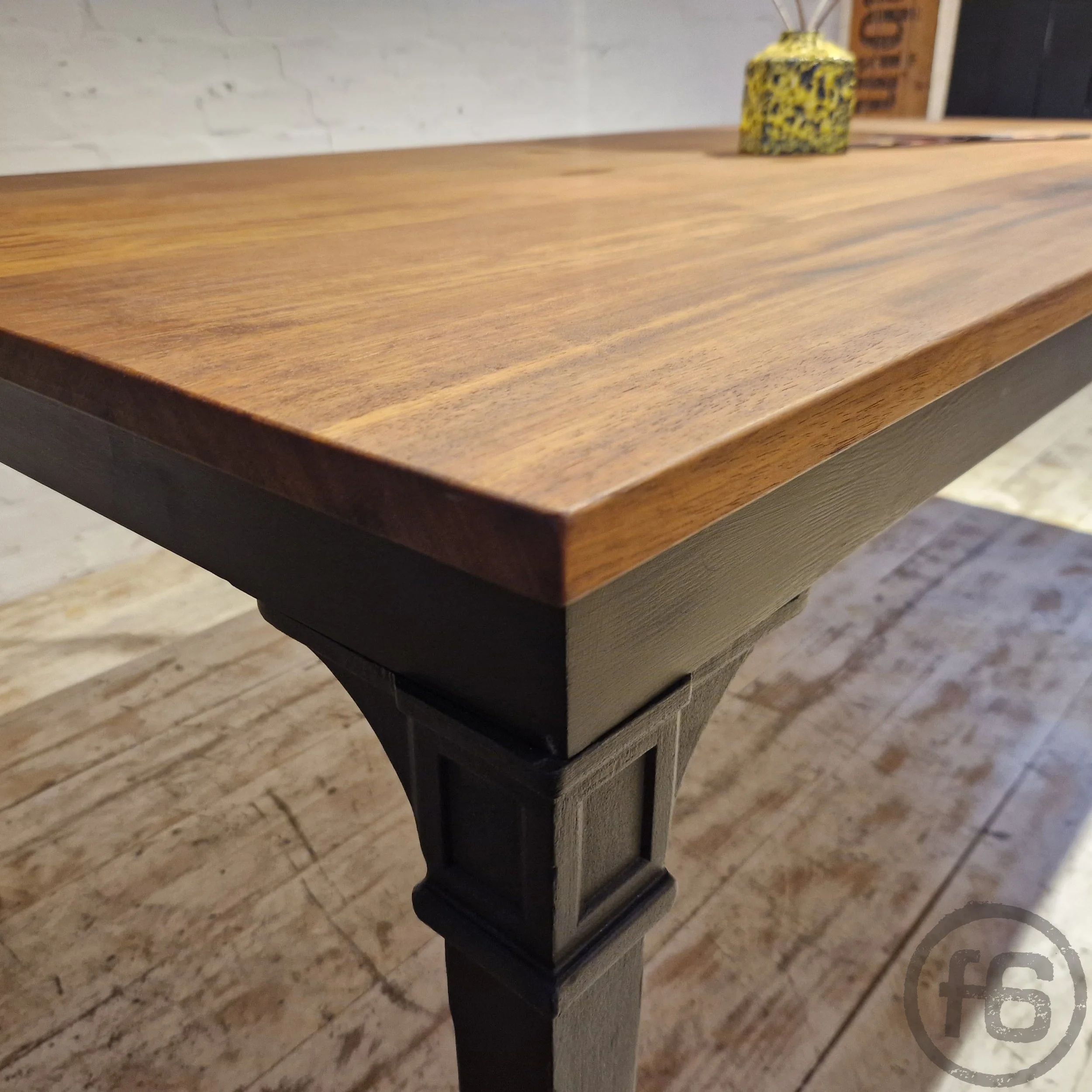 Tisch tafel gesindetisch werkbank esstisch schreibtisch unikat vintage industrialtable industriestil Gusseisen antik Antiquitäten Konferenztisch bank sitzbank